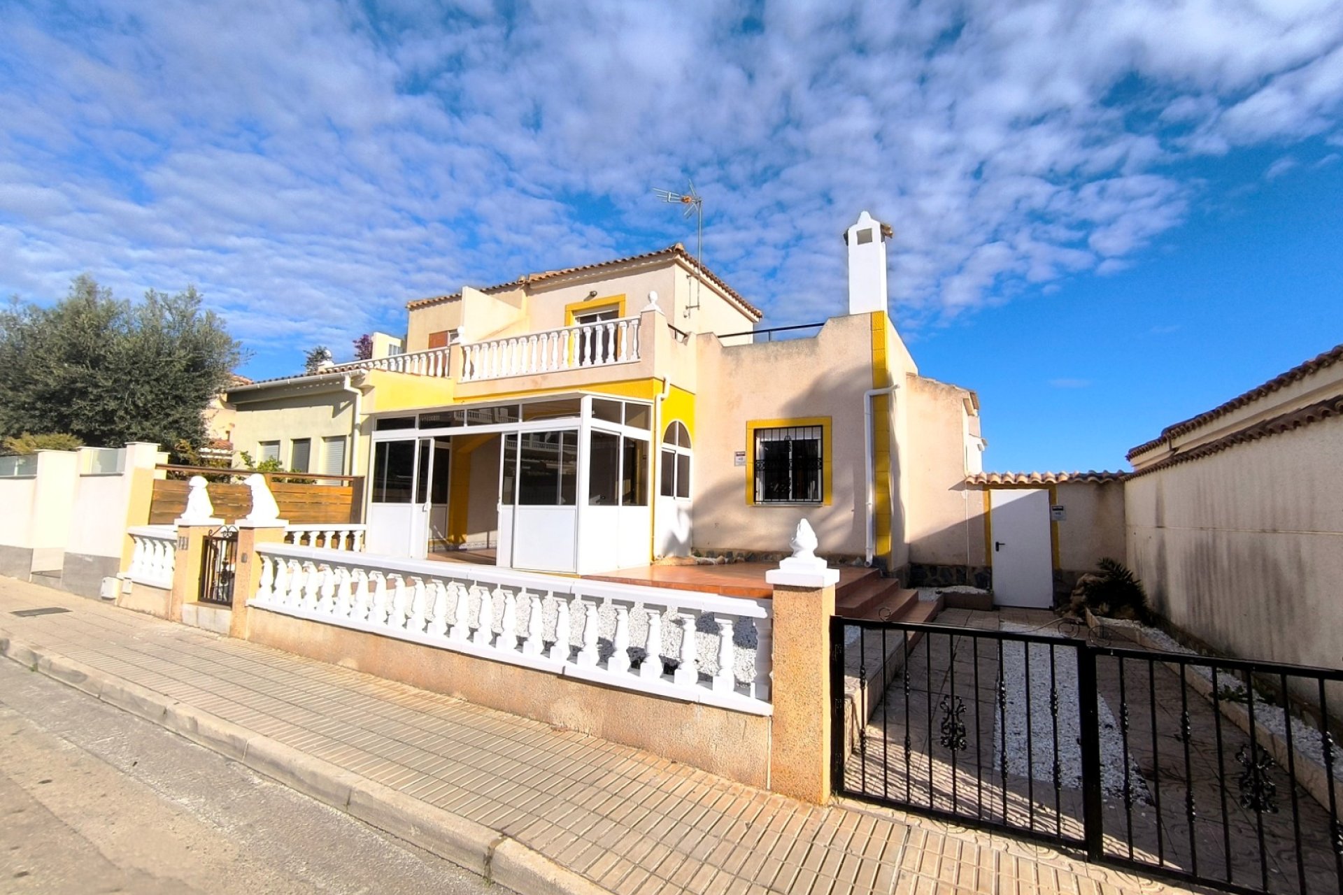 Re-Sale - Quad - Orihuela Costa