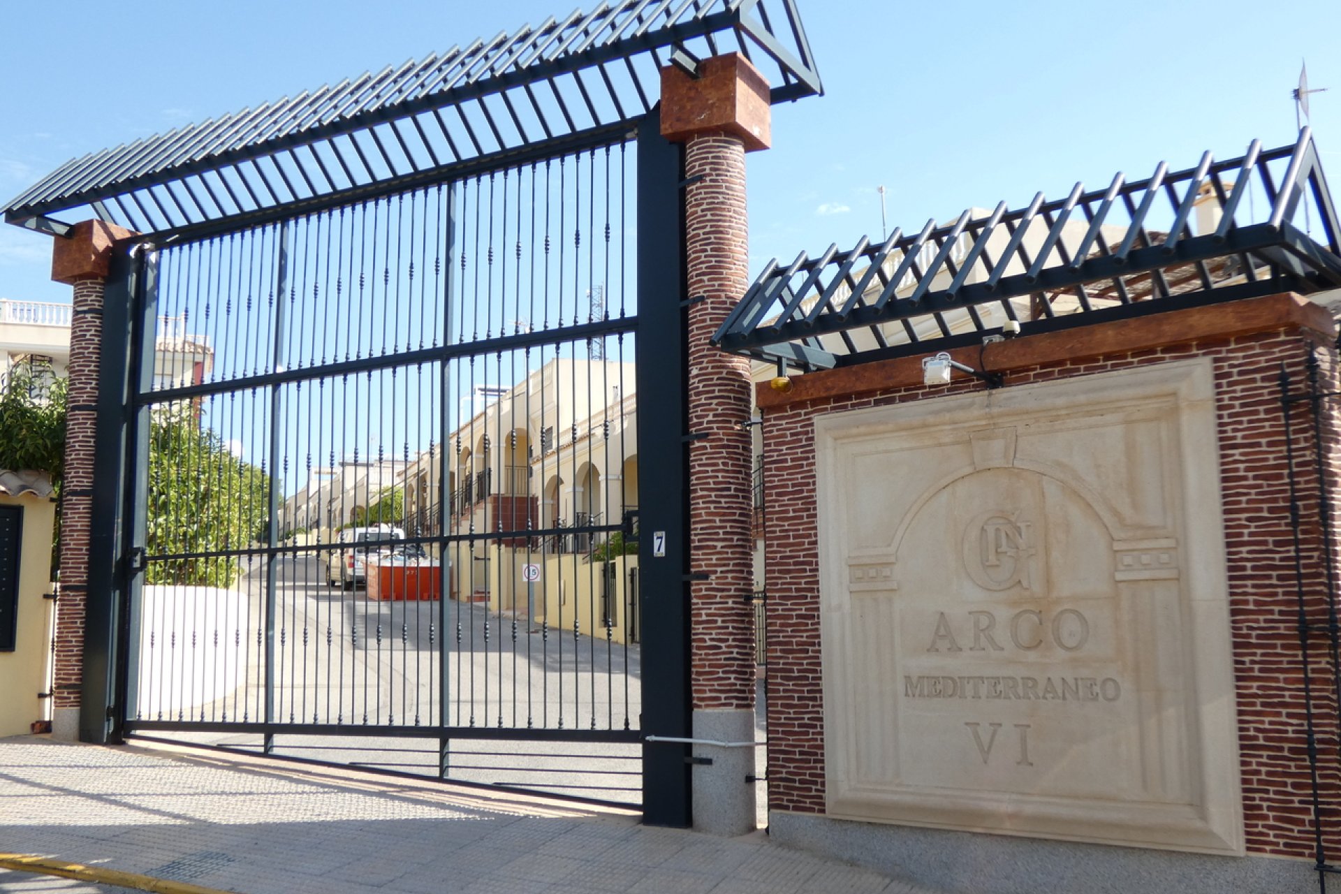 Re-Sale - Semi - Detached Villa - Algorfa