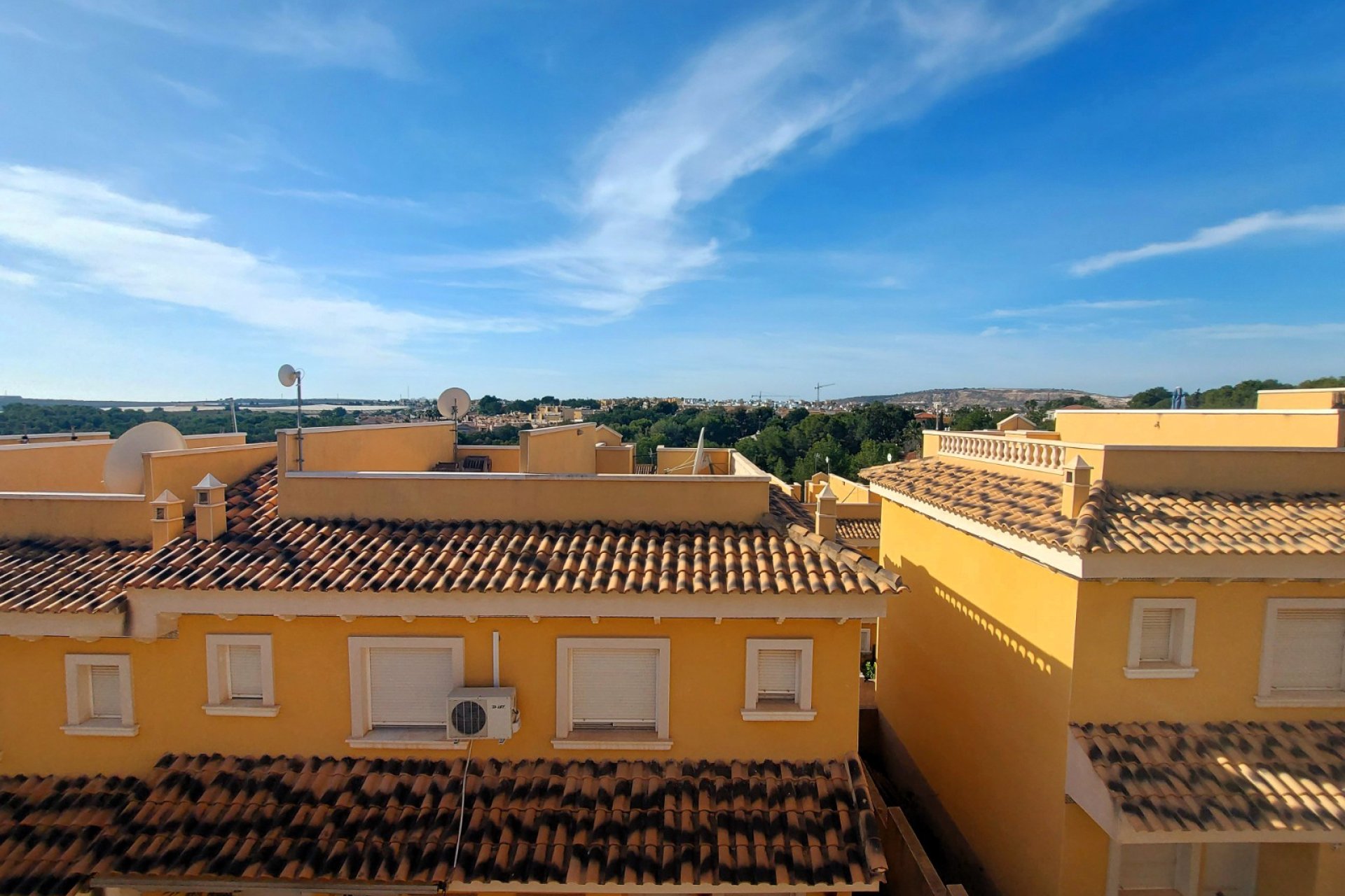 Re-Sale - Semi - Detached Villa - Algorfa