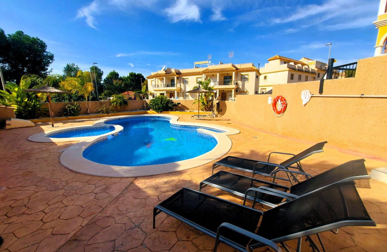 Re-Sale - Semi - Detached Villa - Algorfa