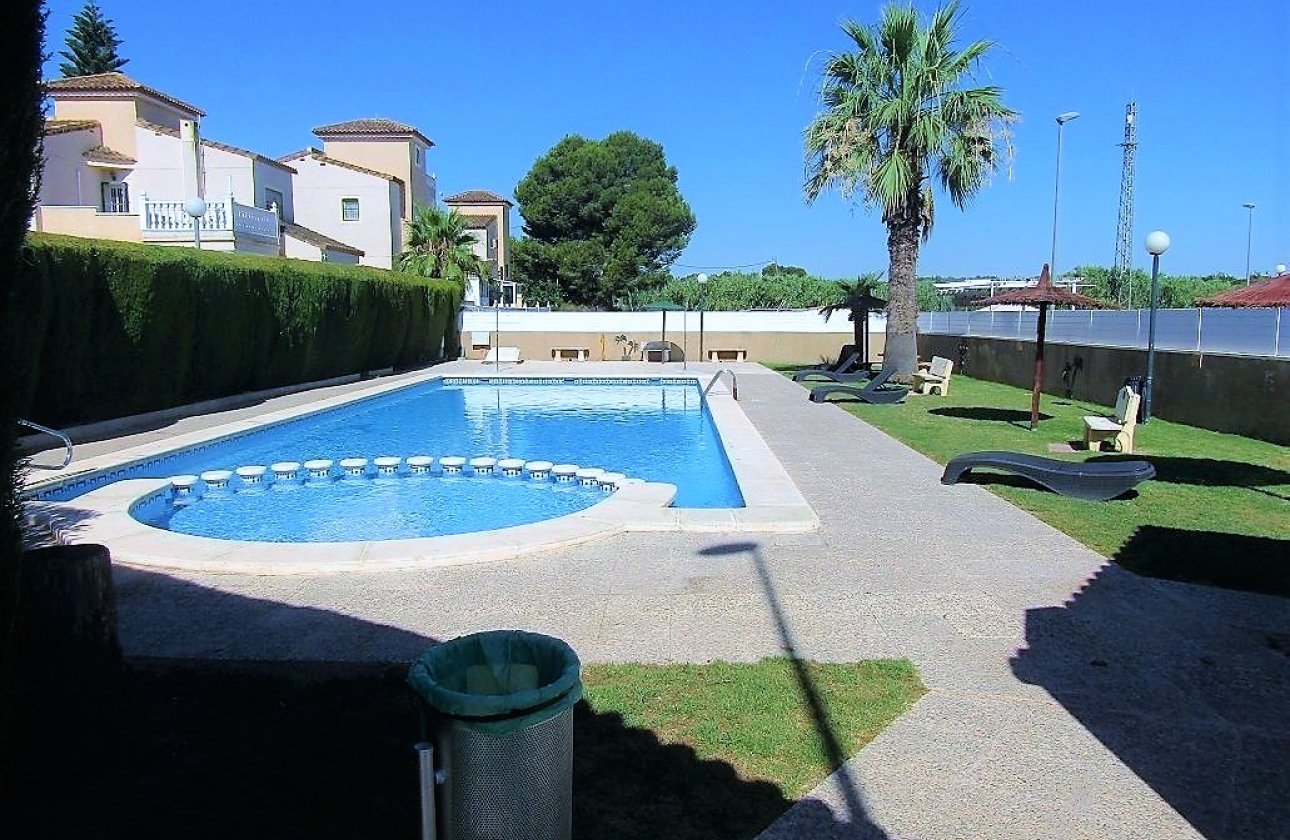 Re-Sale - Semi - Detached Villa - Algorfa