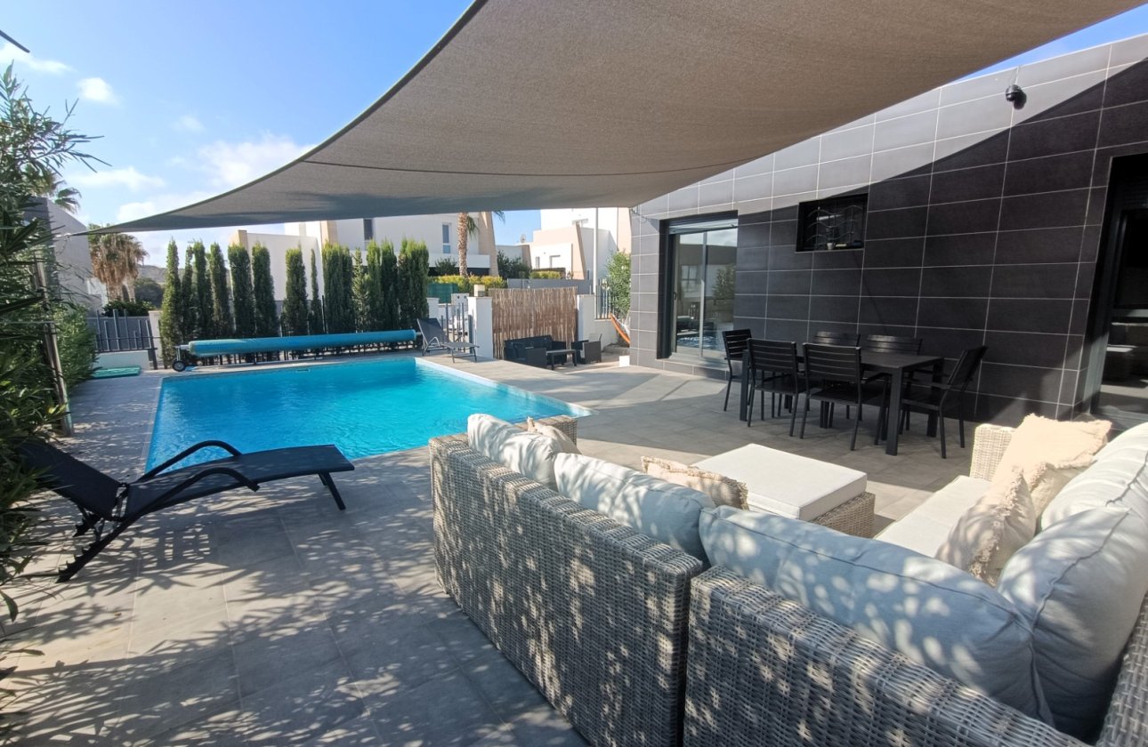 Re-Sale - Semi - Detached Villa - Algorfa