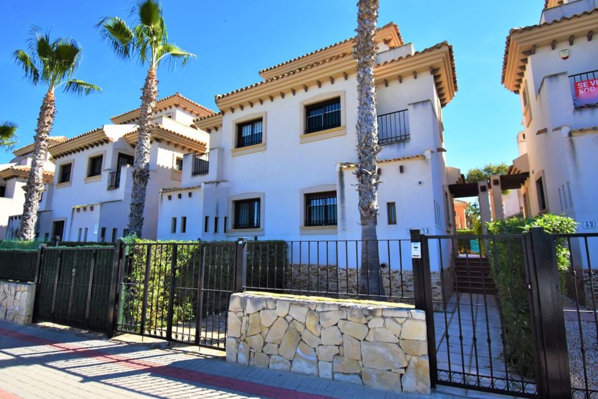 Re-Sale - Semi - Detached Villa - Algorfa