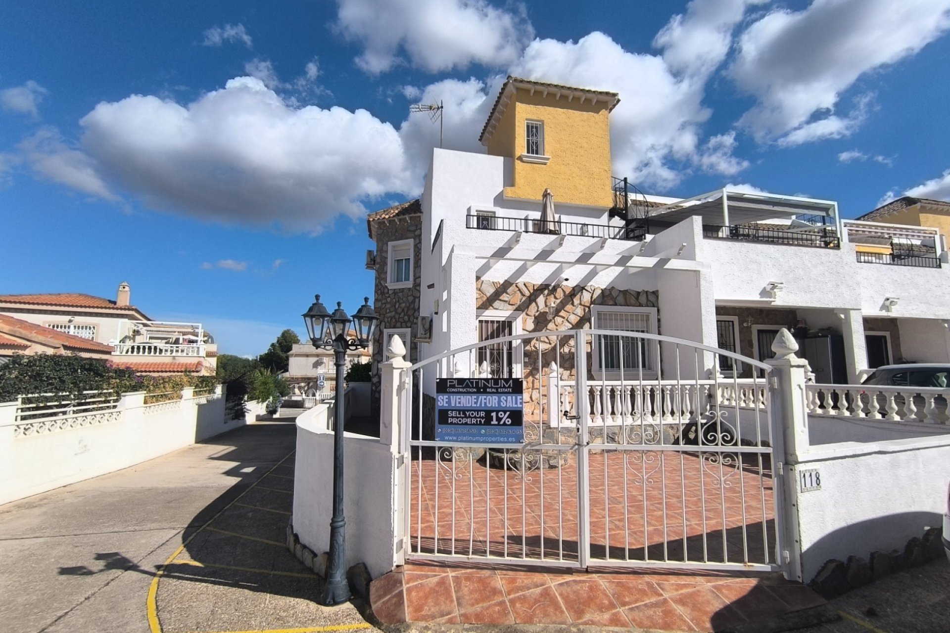 Re-Sale - Semi - Detached Villa - Algorfa