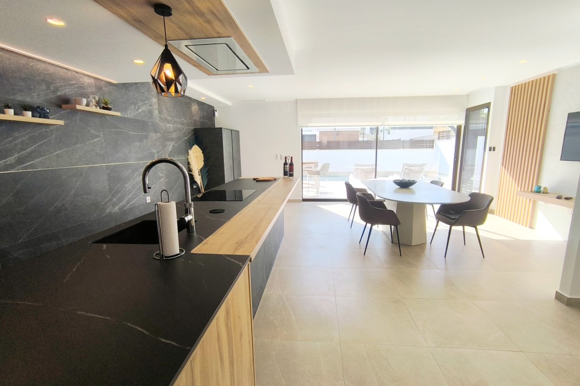 Re-Sale - Semi - Detached Villa - Algorfa