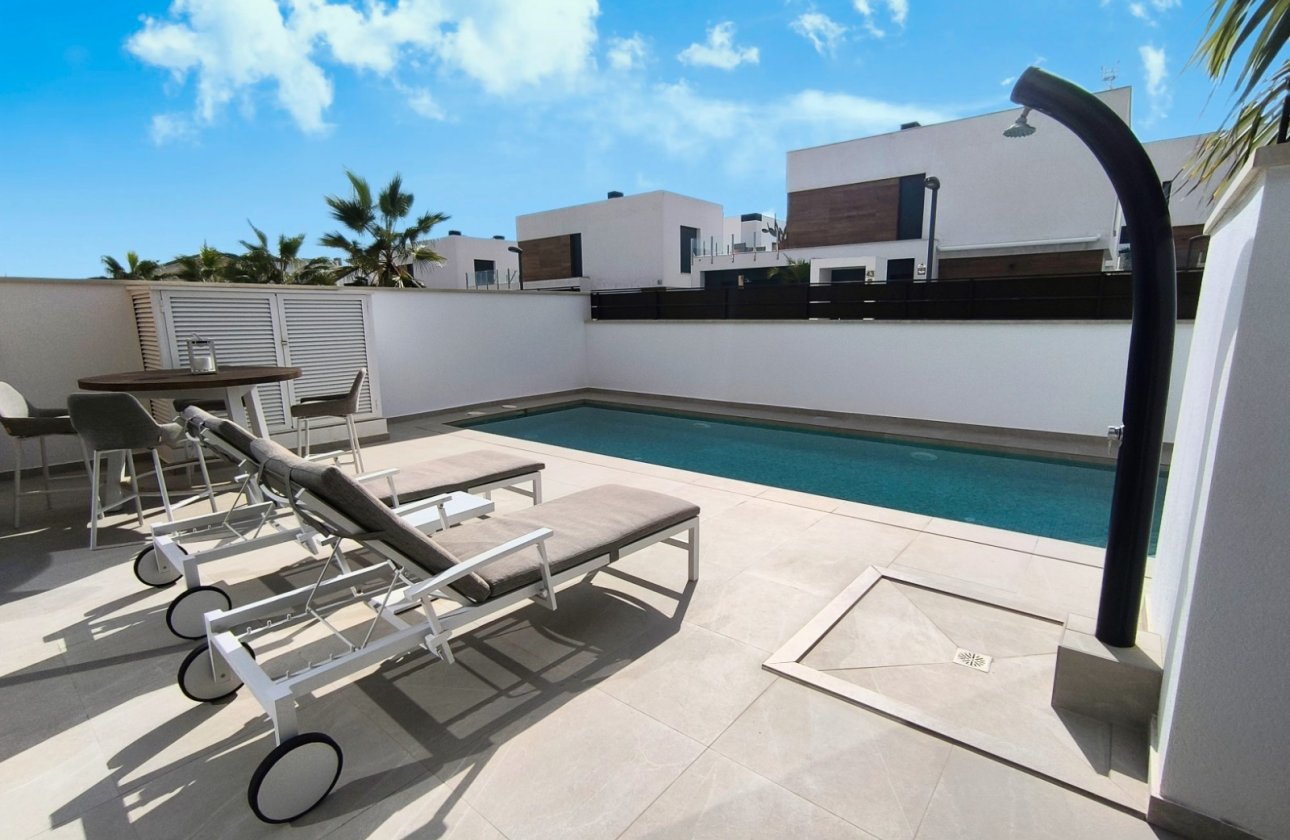Re-Sale - Semi - Detached Villa - Algorfa