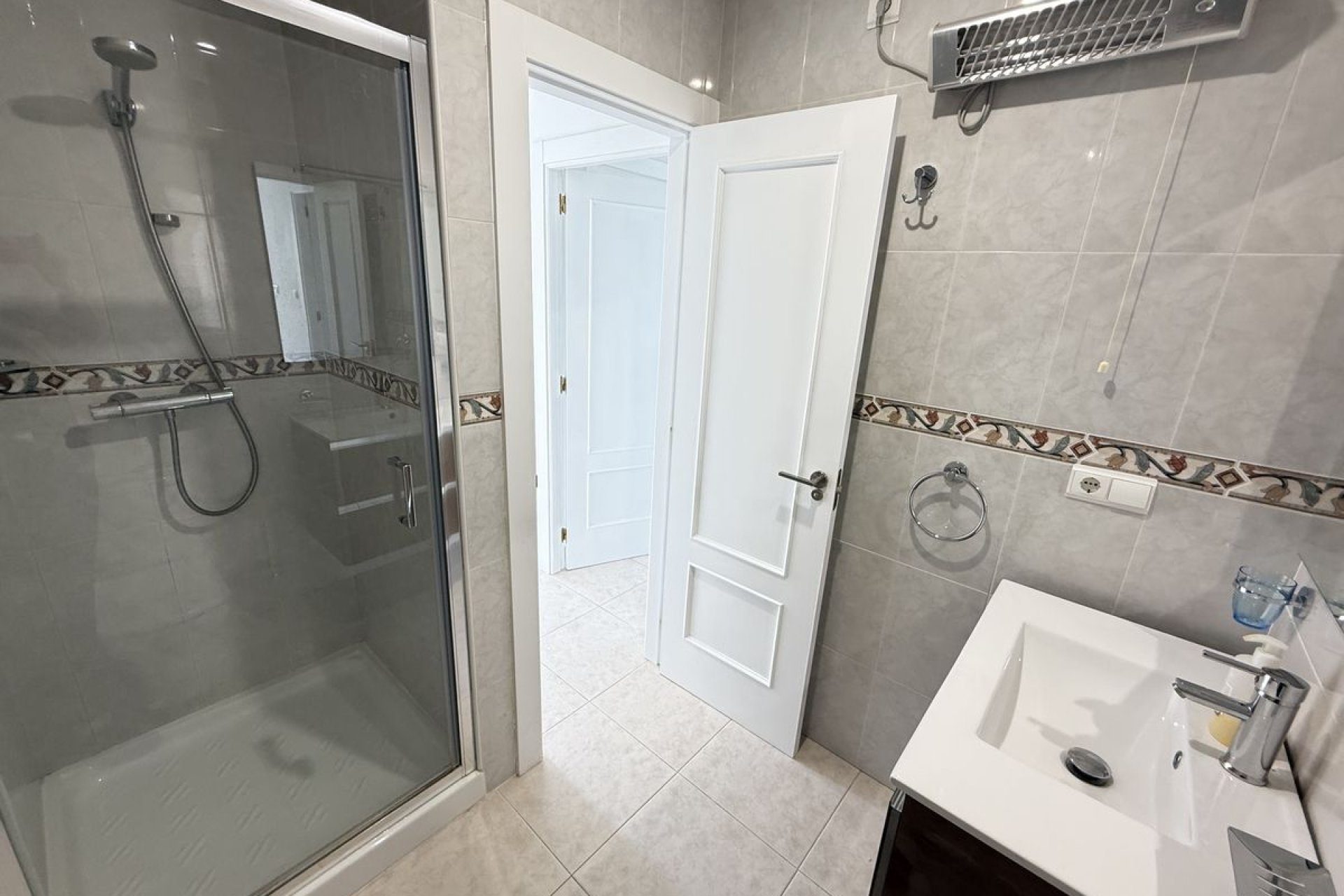 Re-Sale - Semi - Detached Villa - Benijofar - Benimar