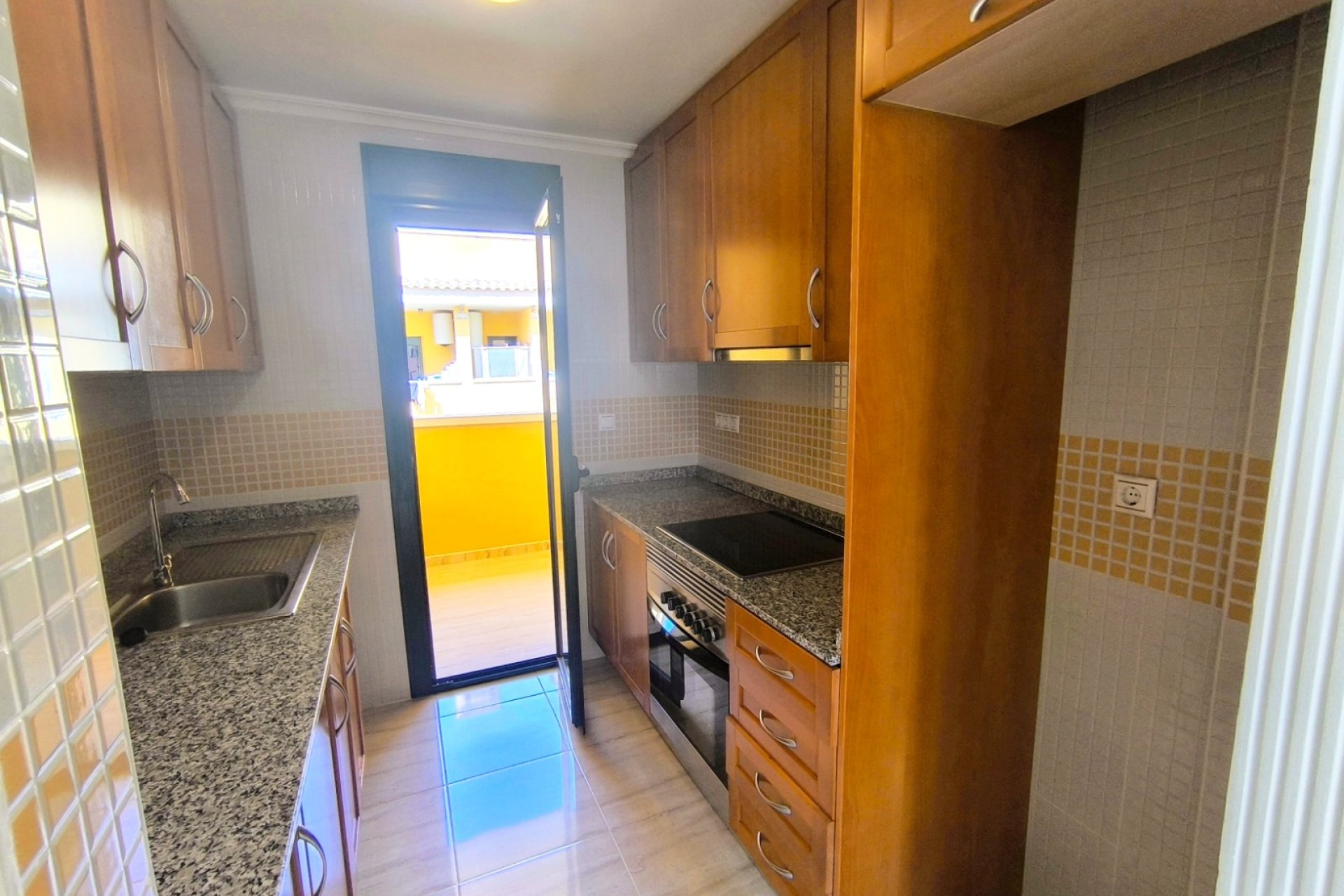 Re-Sale - Semi - Detached Villa - Ciudad Quesada