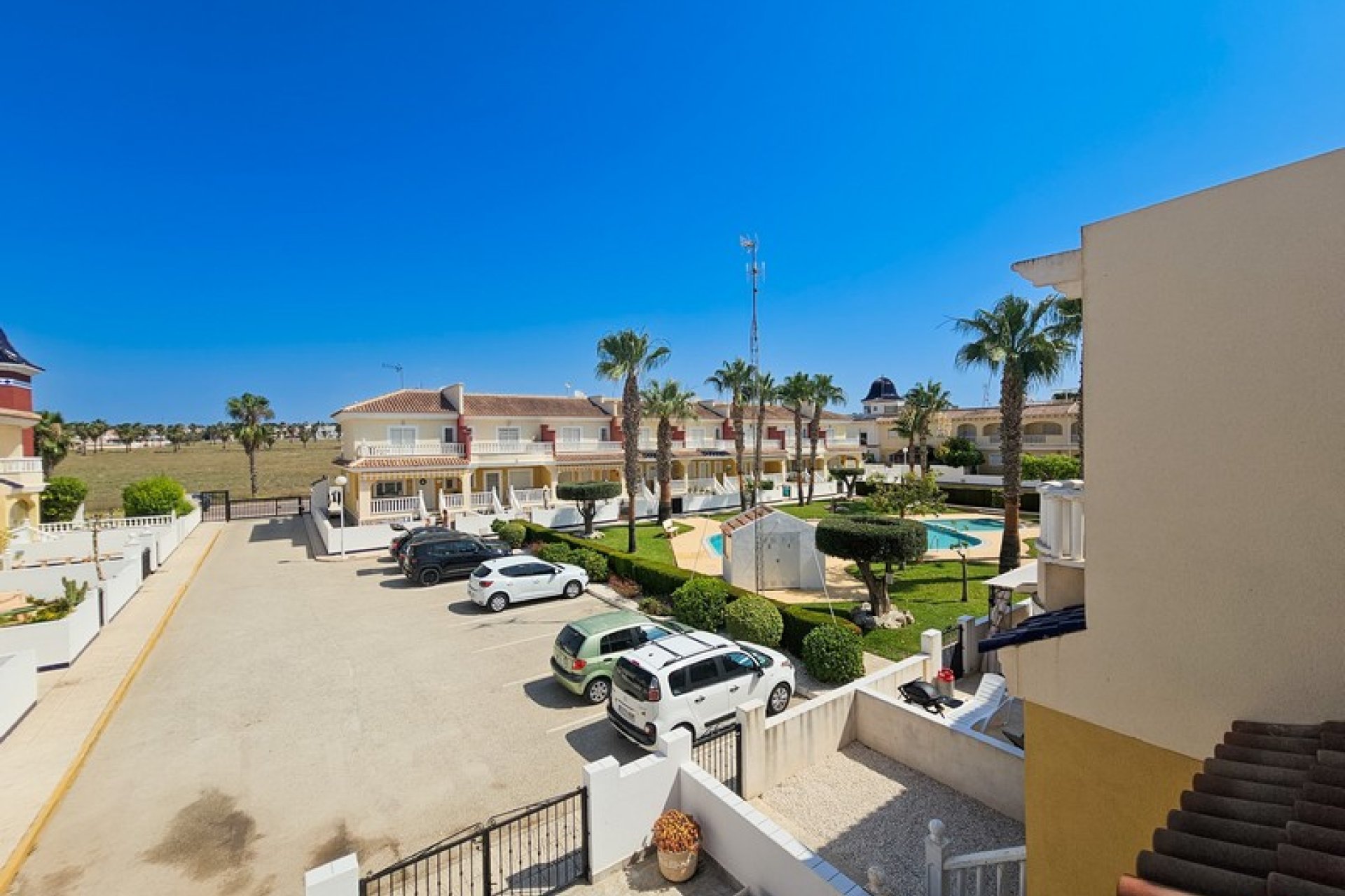 Re-Sale - Semi - Detached Villa - Ciudad Quesada