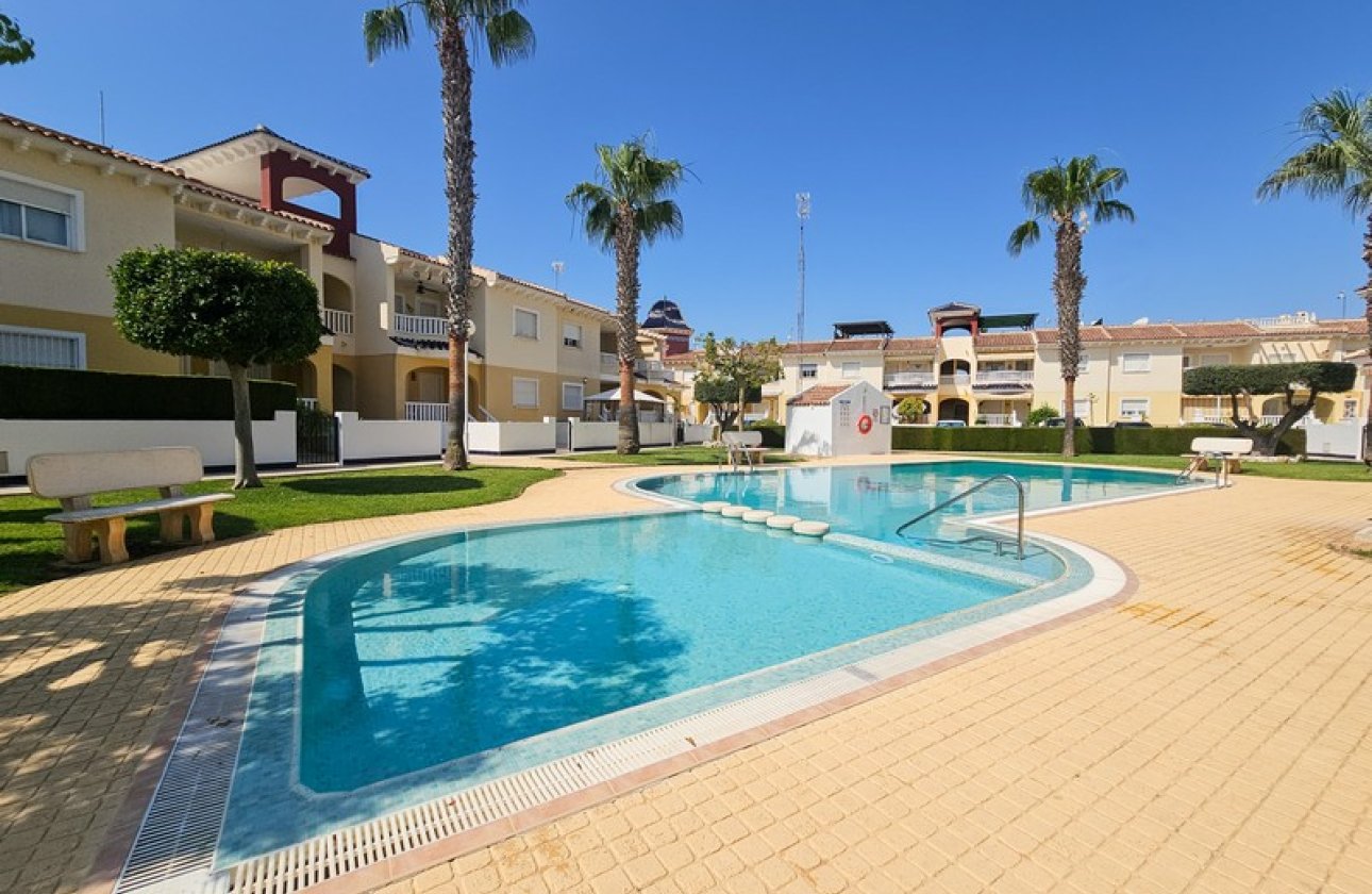 Re-Sale - Semi - Detached Villa - Ciudad Quesada
