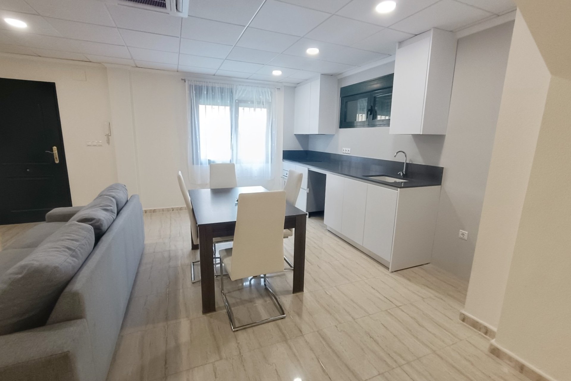 Re-Sale - Semi - Detached Villa - Ciudad Quesada