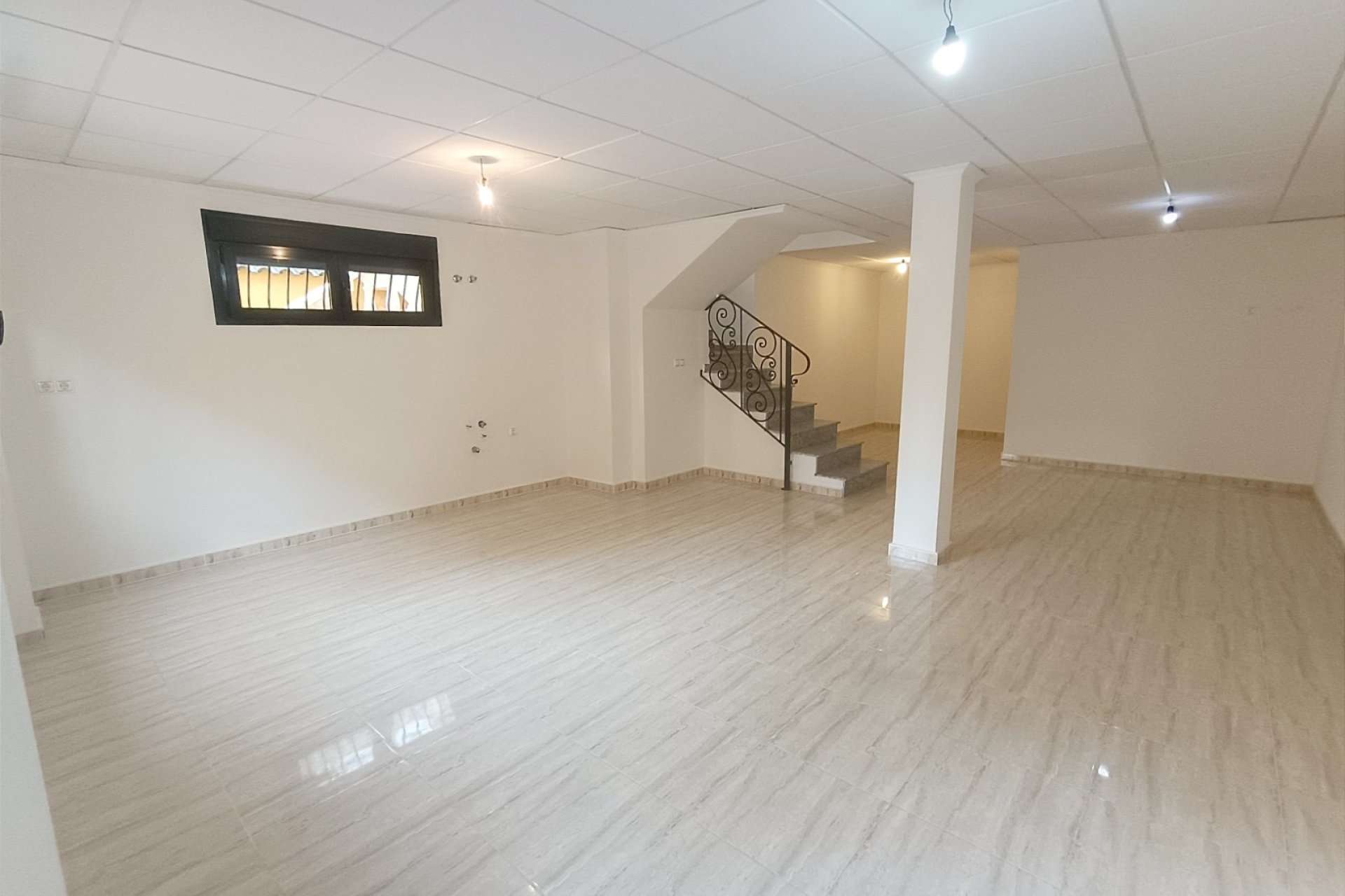 Re-Sale - Semi - Detached Villa - Ciudad Quesada