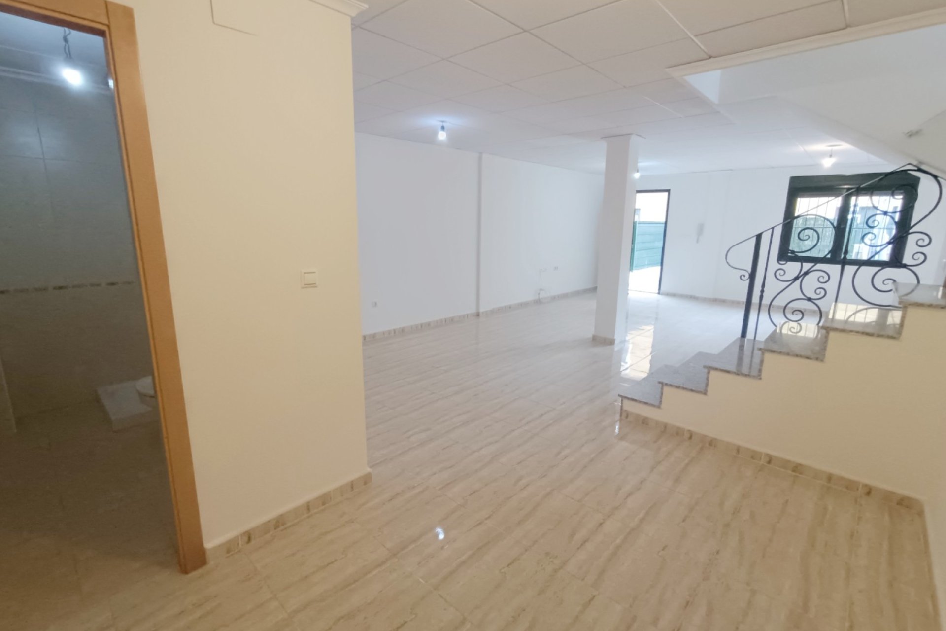 Re-Sale - Semi - Detached Villa - Ciudad Quesada