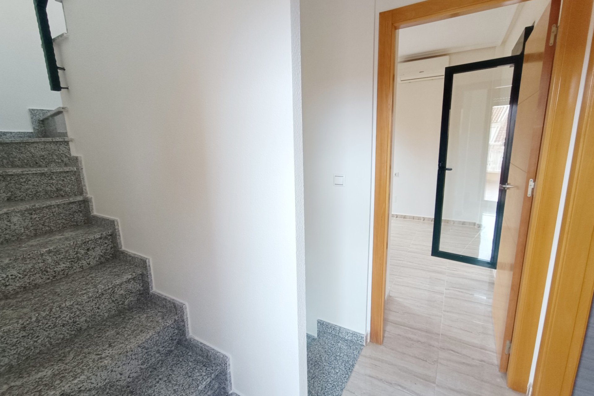 Re-Sale - Semi - Detached Villa - Ciudad Quesada