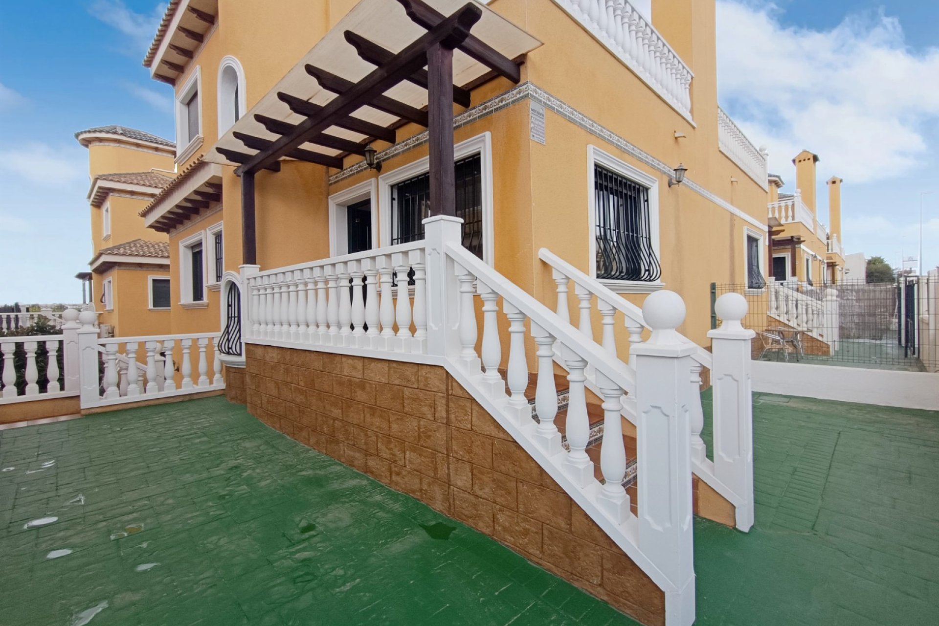 Re-Sale - Semi - Detached Villa - Ciudad Quesada