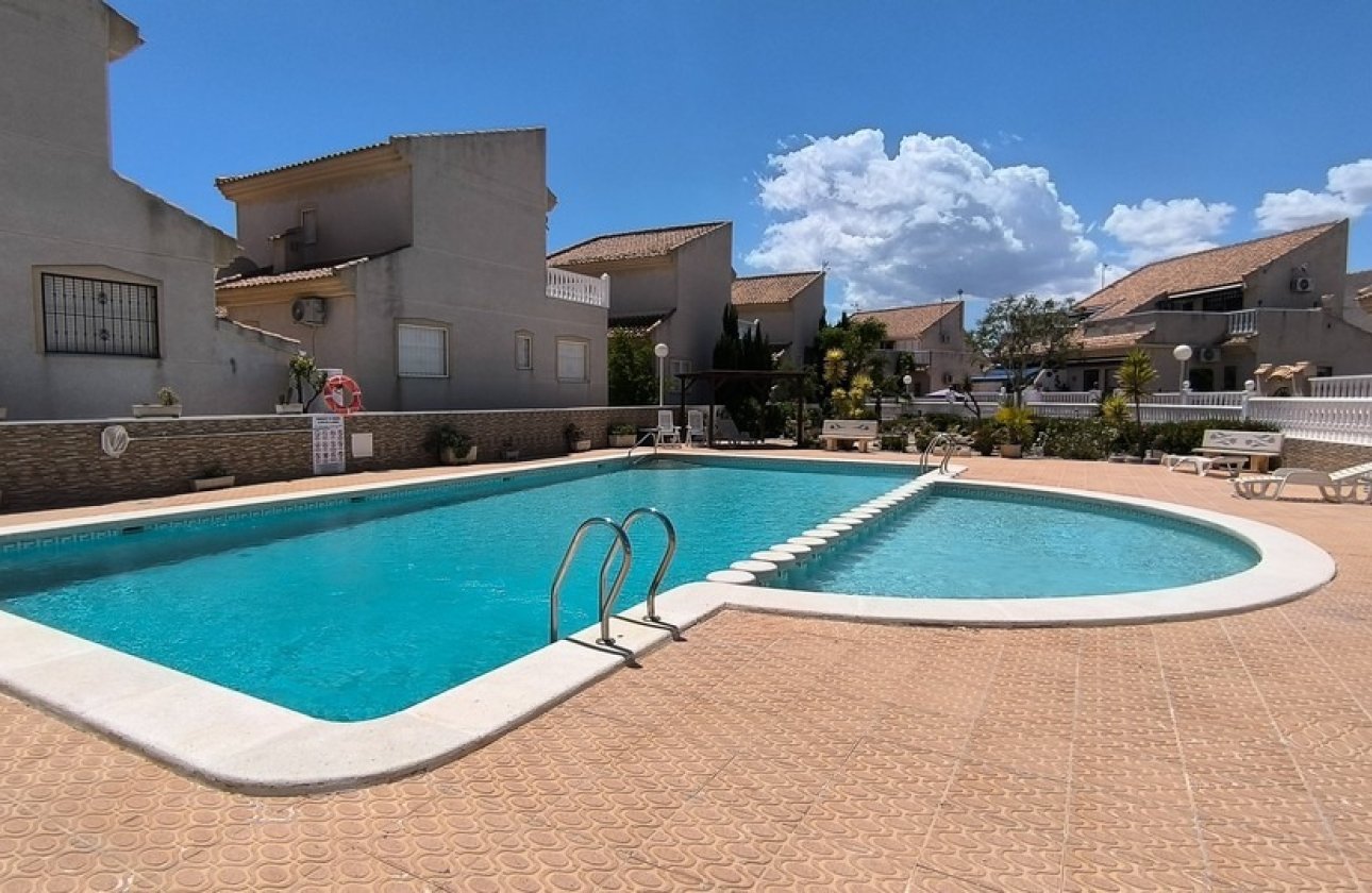 Re-Sale - Semi - Detached Villa - Ciudad Quesada