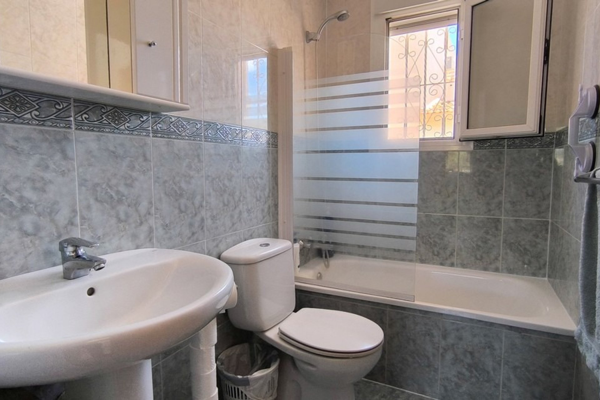 Re-Sale - Semi - Detached Villa - Ciudad Quesada