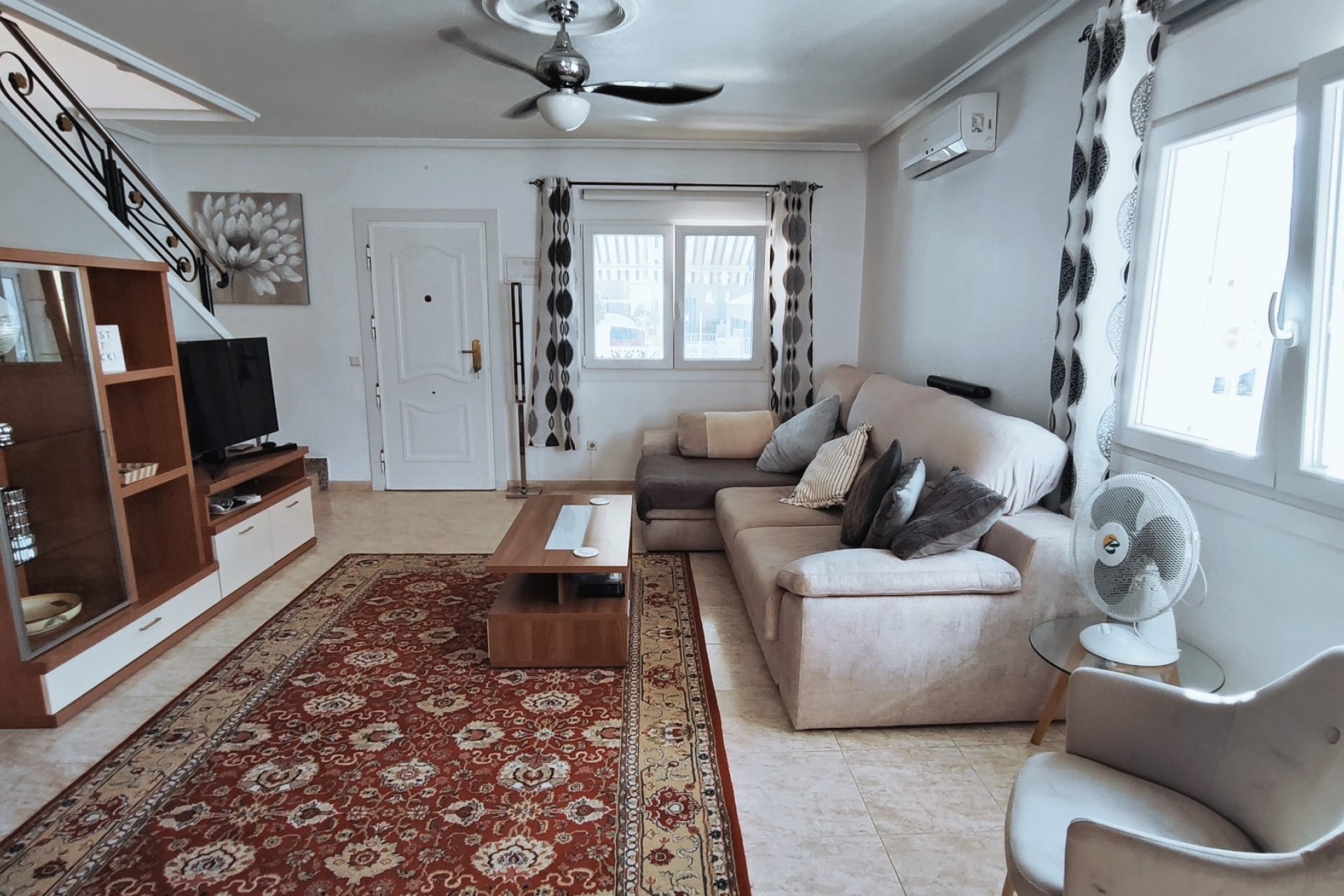 Re-Sale - Semi - Detached Villa - Ciudad Quesada