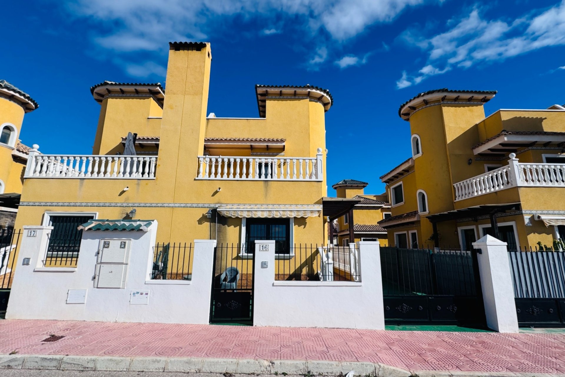 Re-Sale - Semi - Detached Villa - Ciudad Quesada