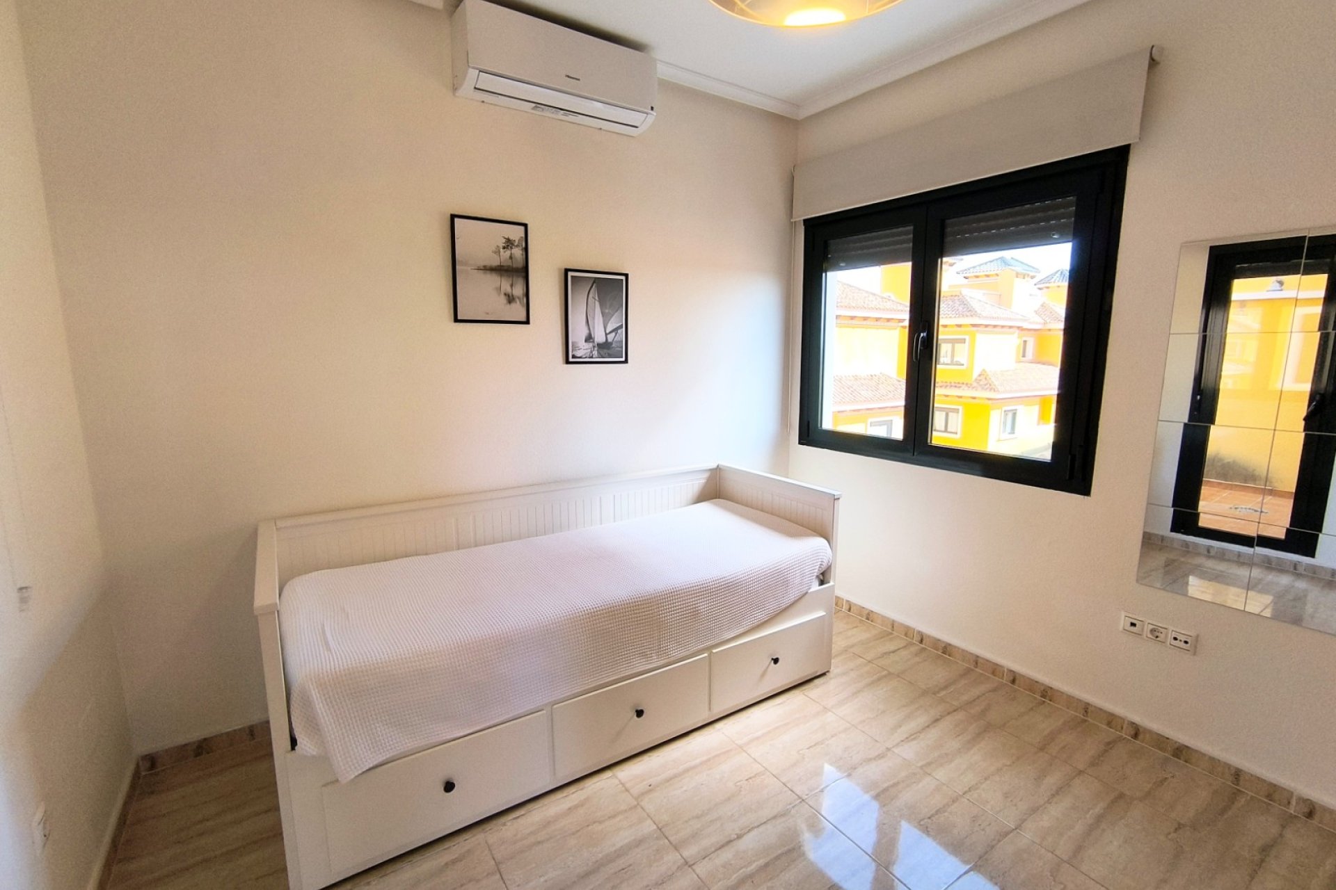 Re-Sale - Semi - Detached Villa - Ciudad Quesada