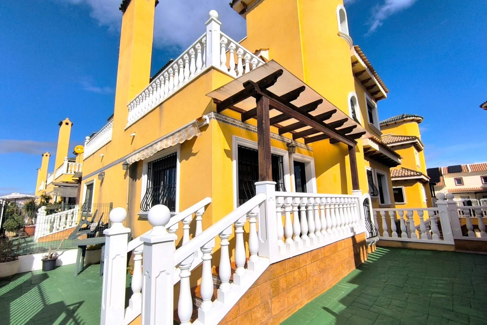 Re-Sale - Semi - Detached Villa - Ciudad Quesada