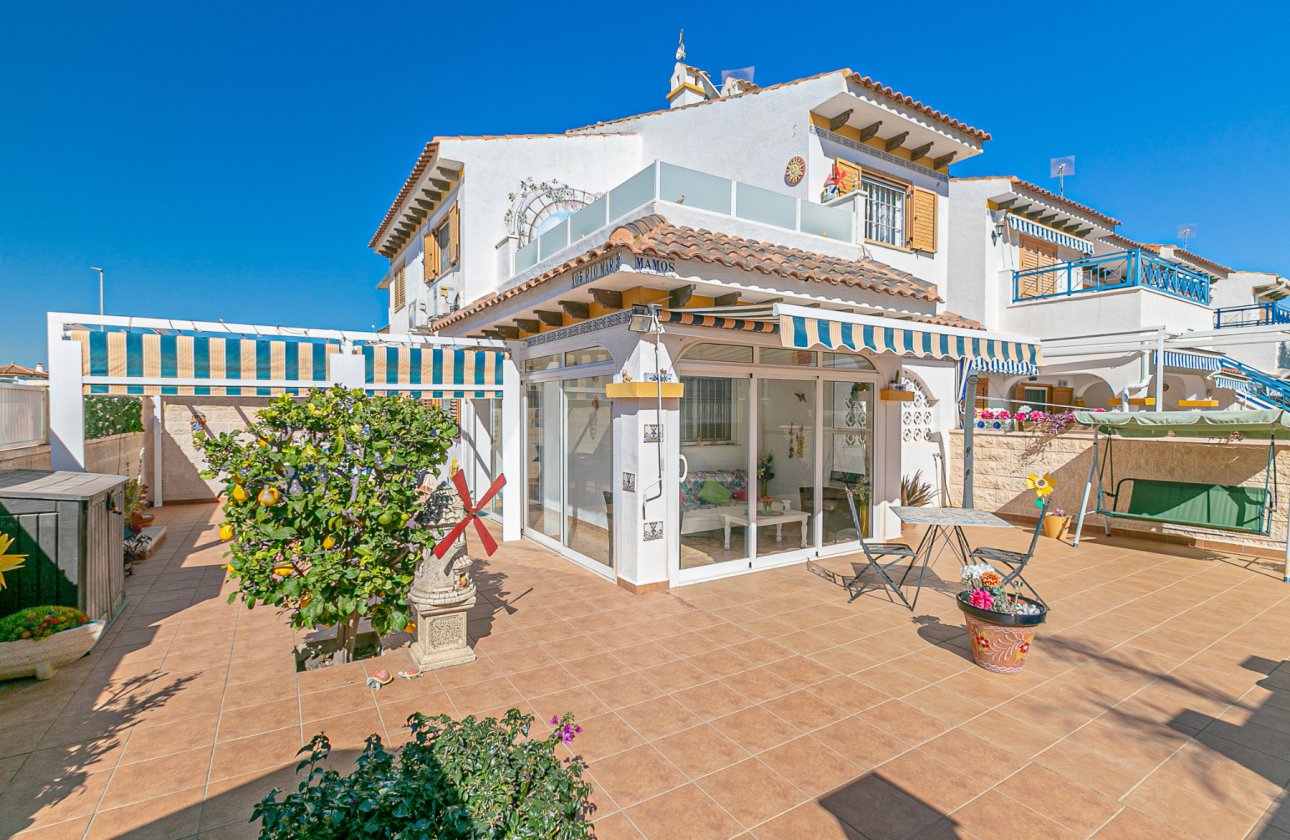 Re-Sale - Semi - Detached Villa - Mil Palmeras - Riomar