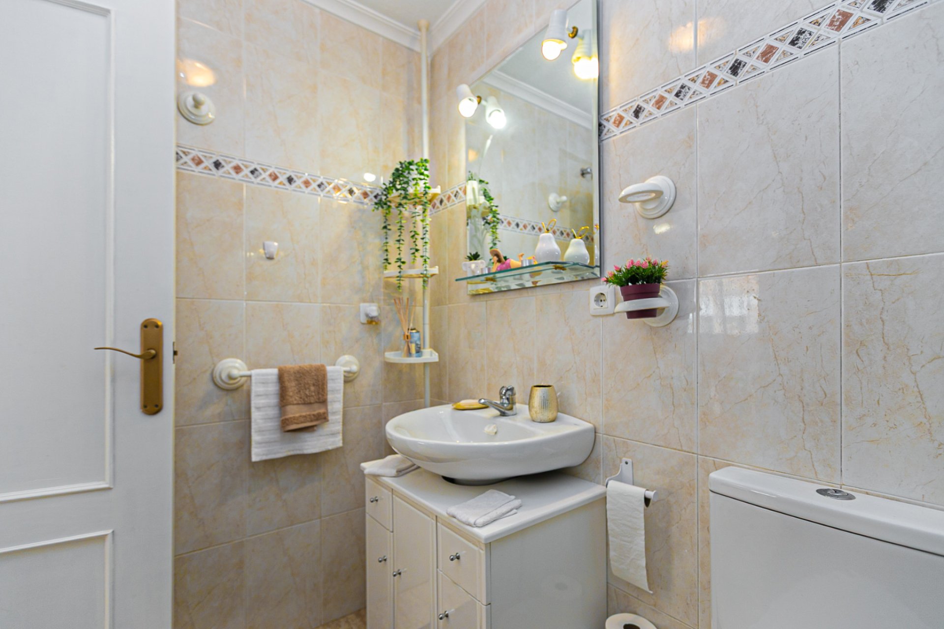 Re-Sale - Semi - Detached Villa - Mil Palmeras - Riomar