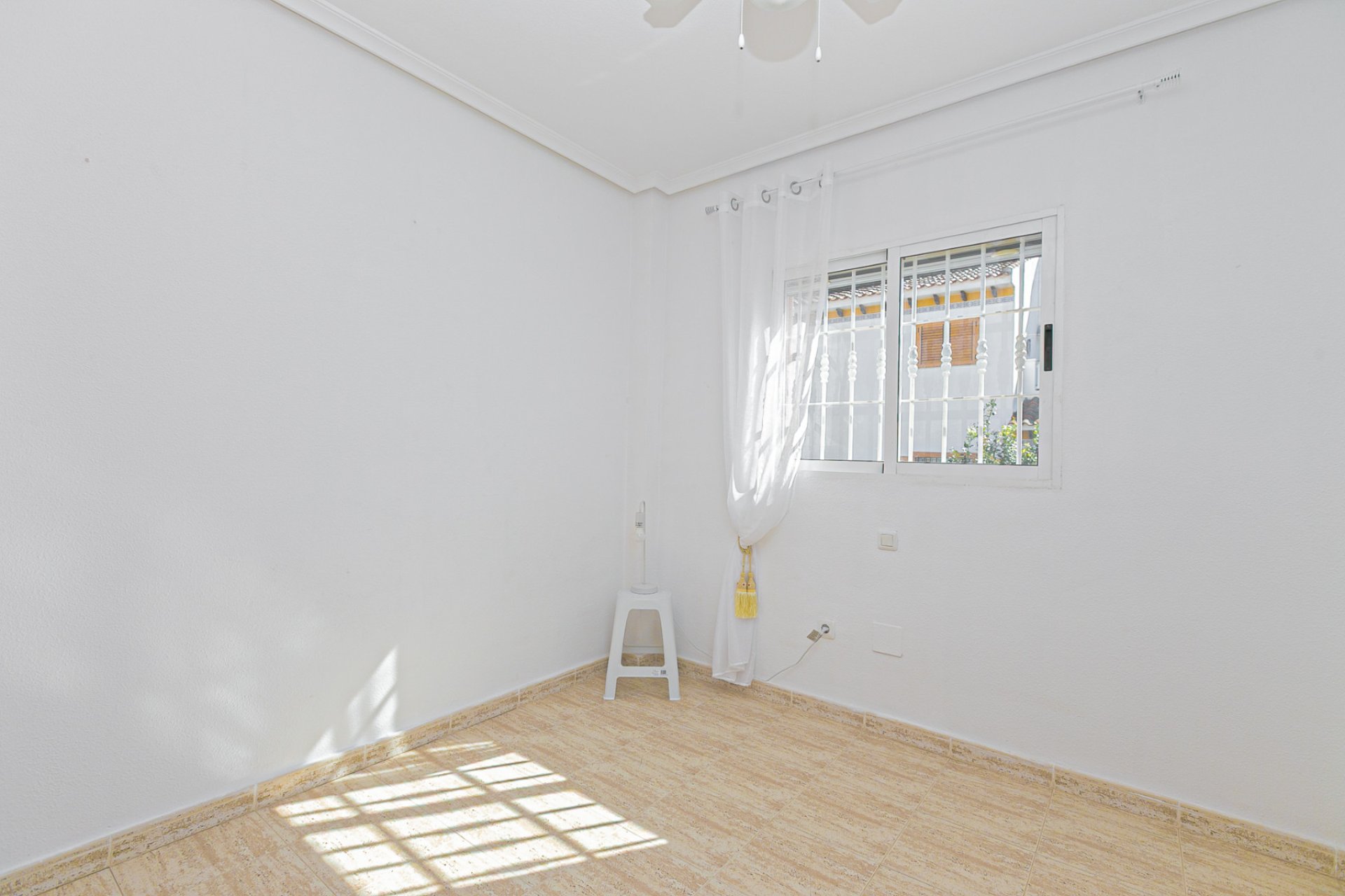 Re-Sale - Semi - Detached Villa - Mil Palmeras - Riomar