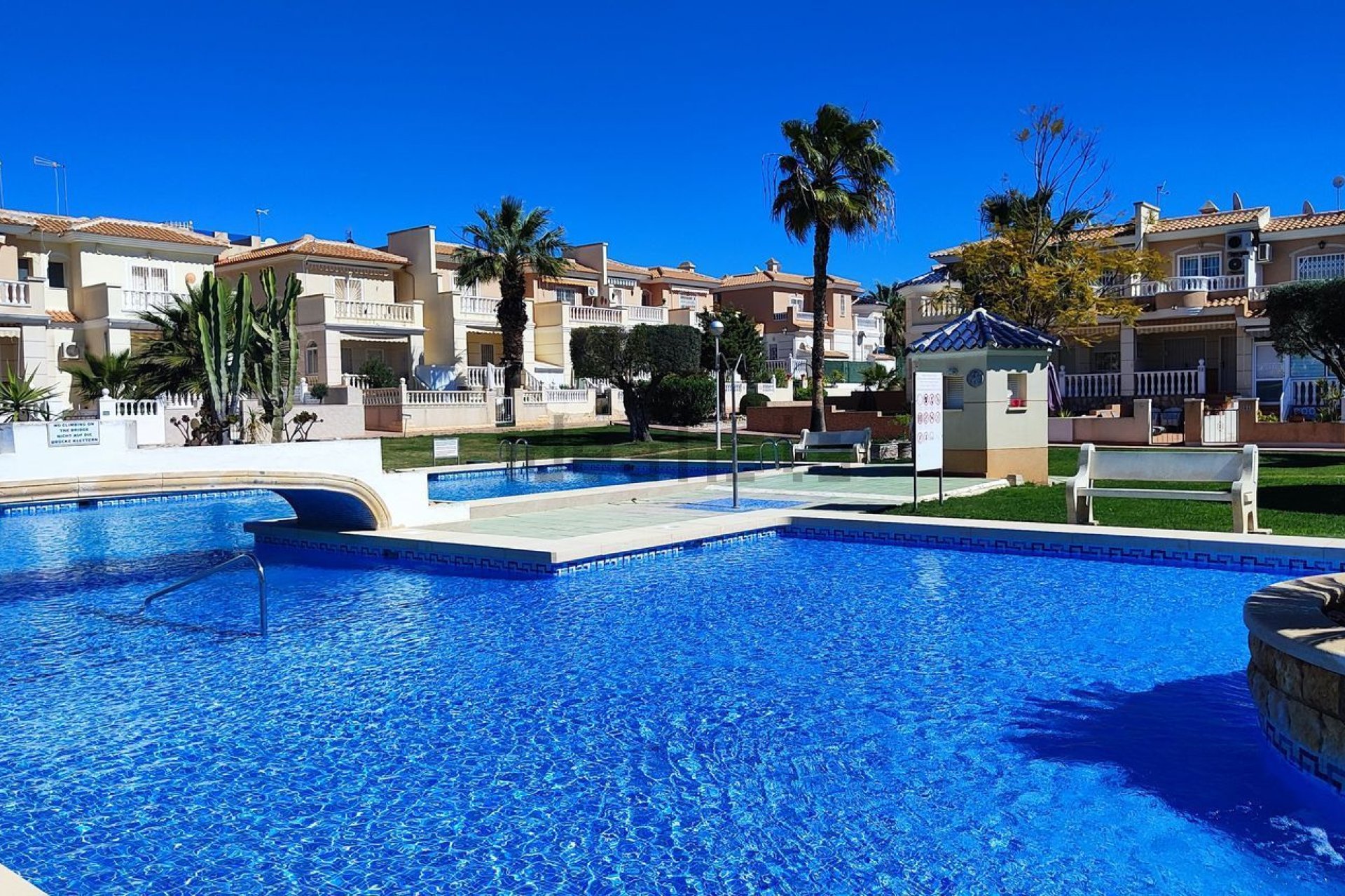 Re-Sale - Semi - Detached Villa - Rojales - Ciudad Quesada