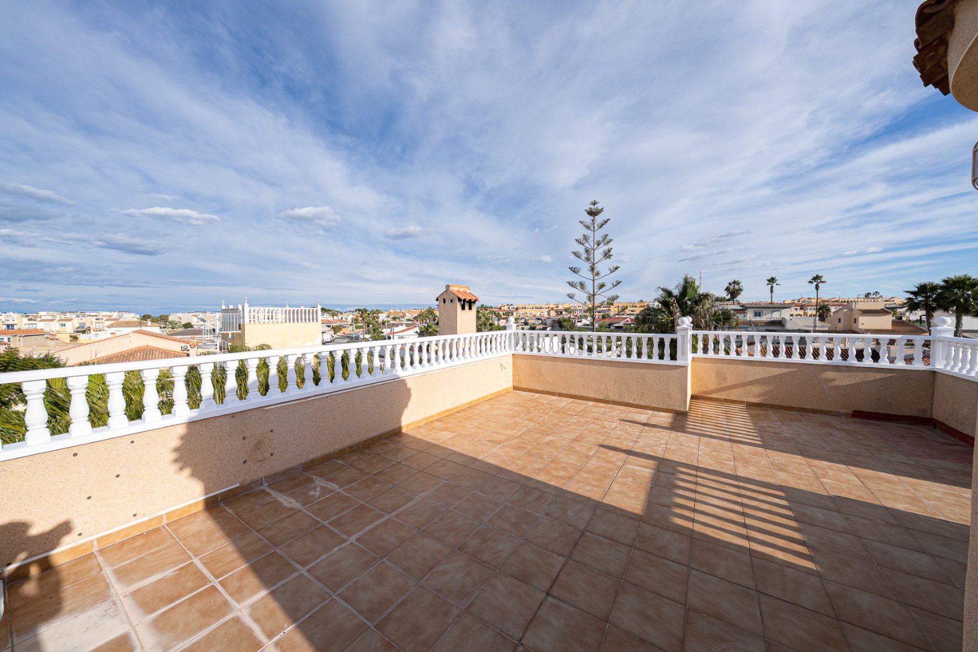 Re-Sale - Semi - Detached Villa - Torrevieja - El Chaparral
