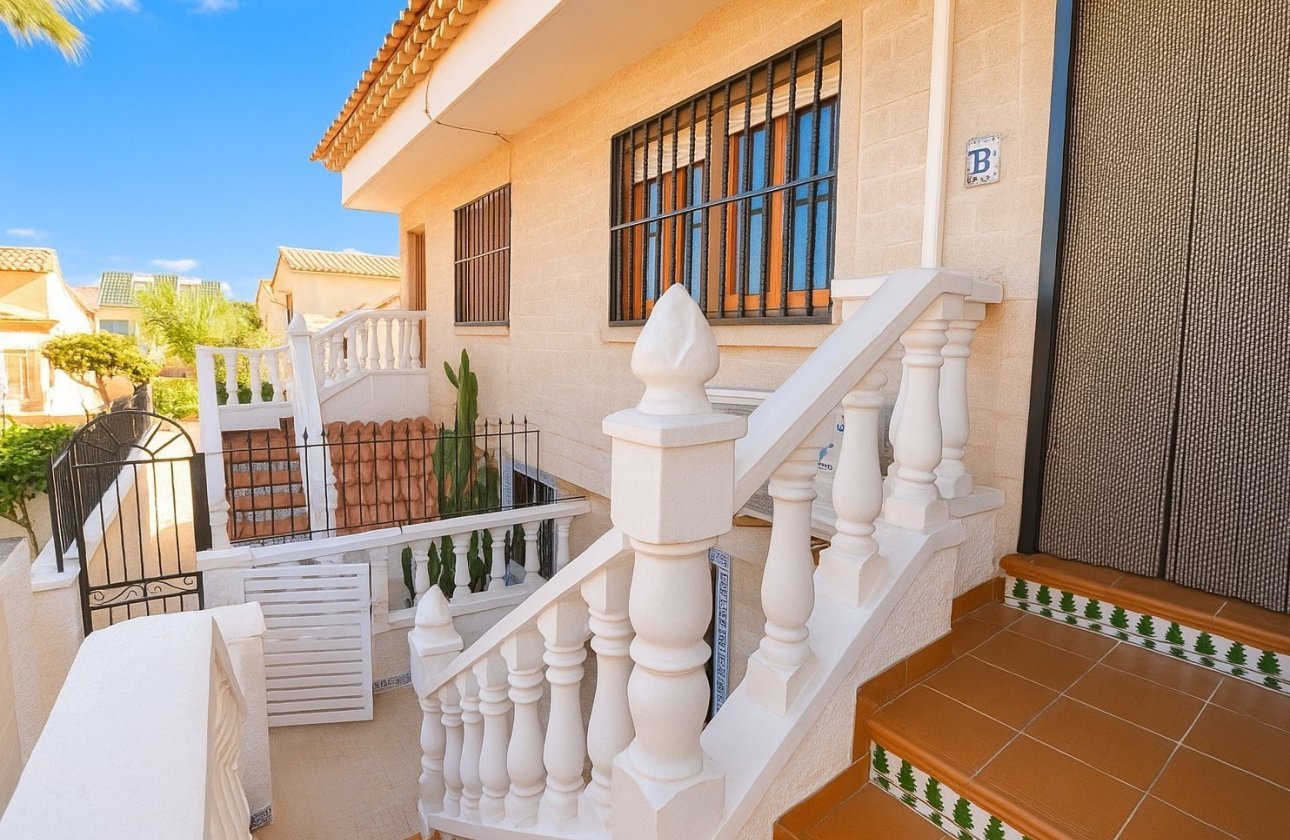 Re-Sale - Terraced house / Townhouse - Torrevieja - La Mata