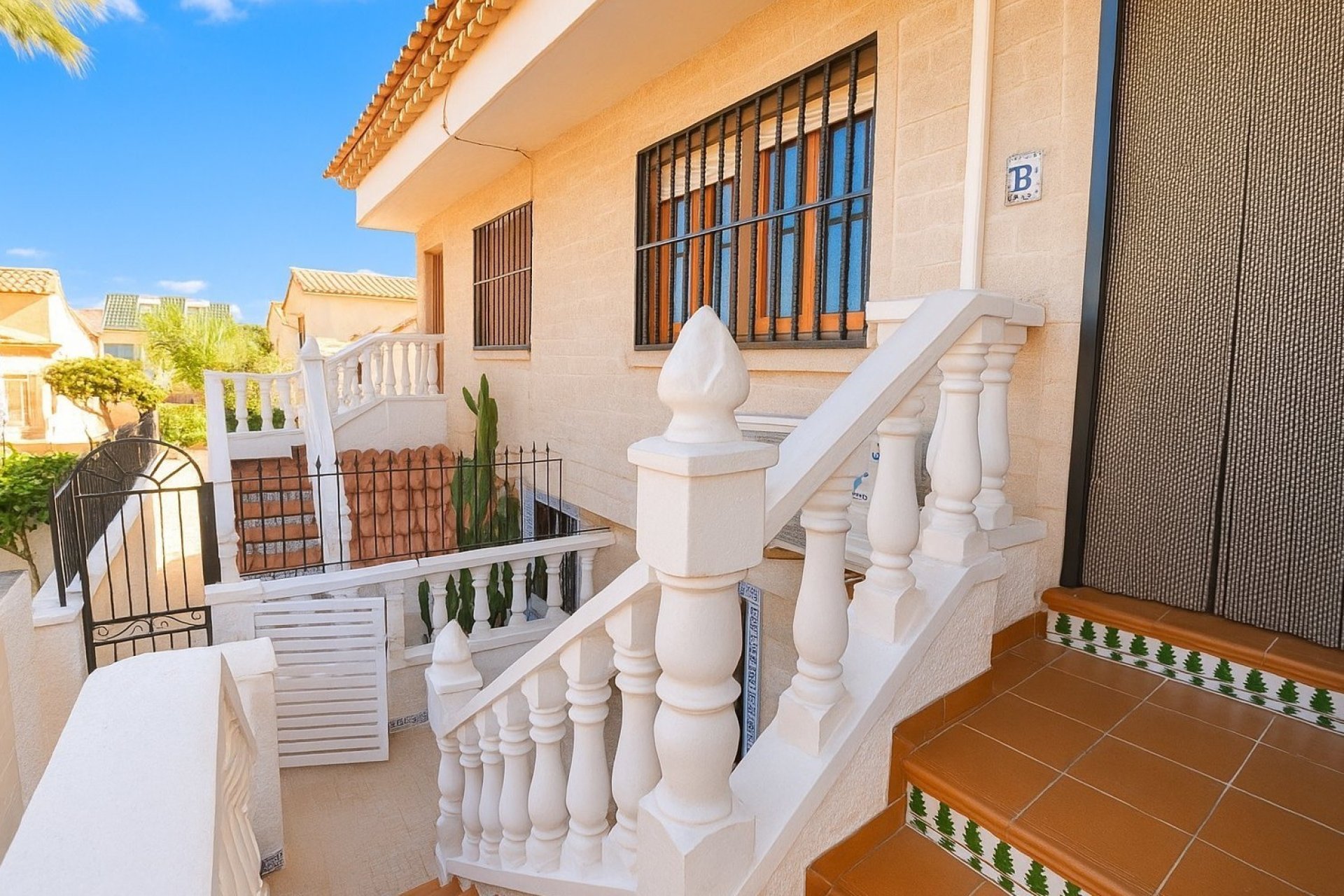 Re-Sale - Terraced house / Townhouse - Torrevieja - La Mata