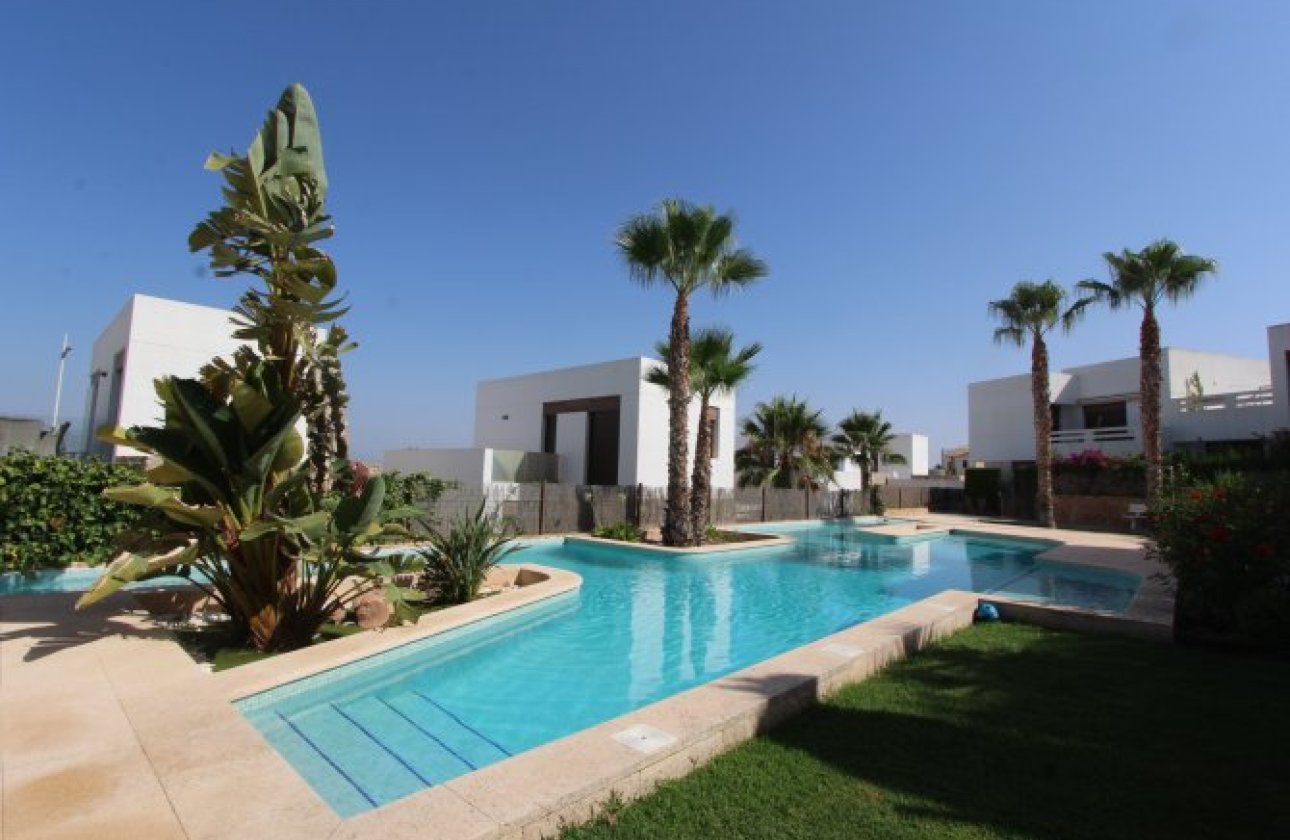 Re-Sale - Townhouse - Algorfa