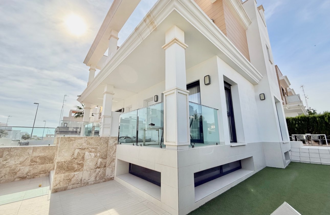 Re-Sale - Townhouse - Ciudad Quesada - Lo Marabu