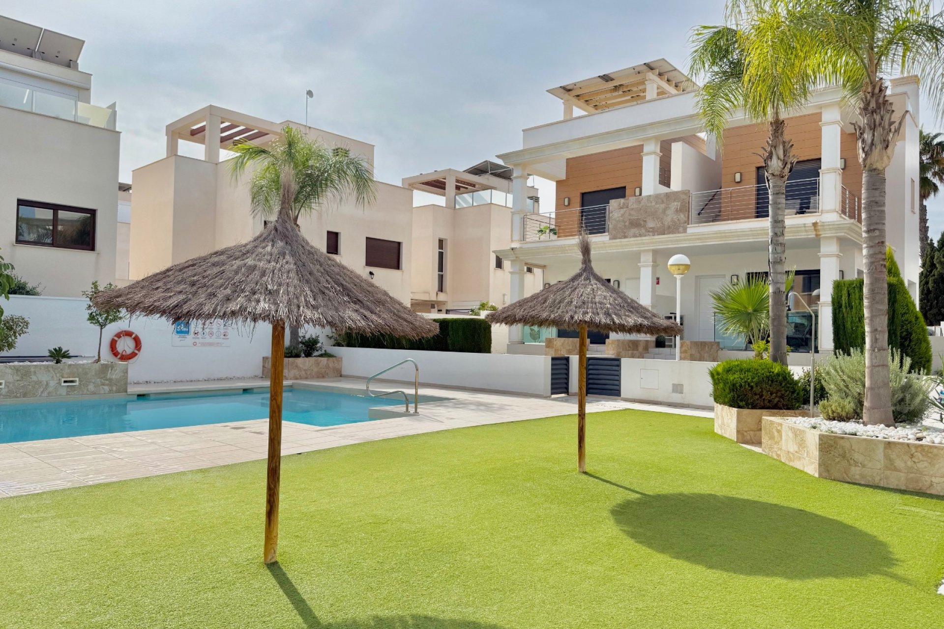 Re-Sale - Townhouse - Ciudad Quesada - Lo Marabu