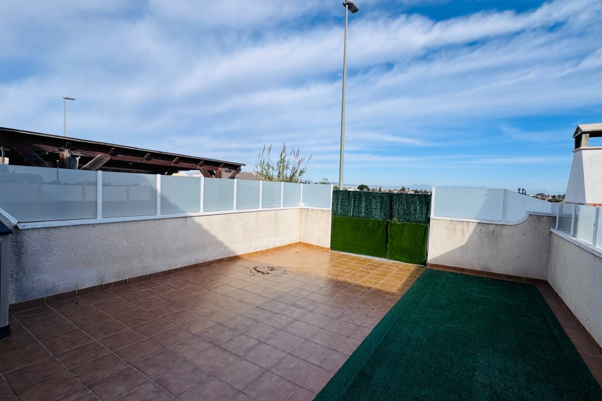 Re-Sale - Townhouse - Daya Nueva