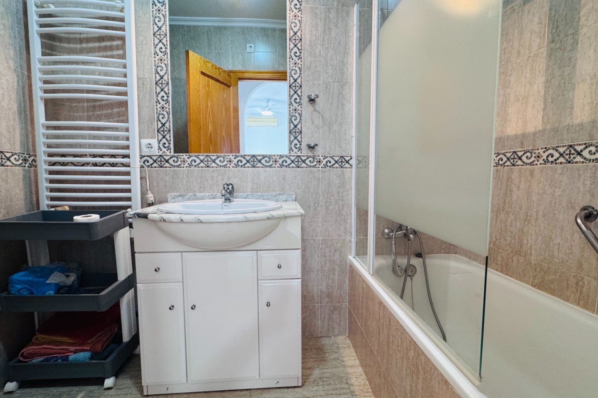 Re-Sale - Townhouse - Daya Nueva