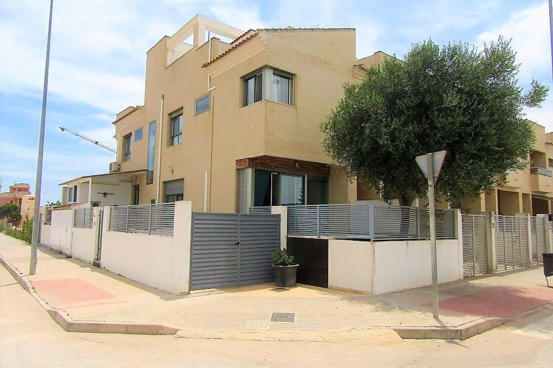 Re-Sale - Townhouse - Dolores