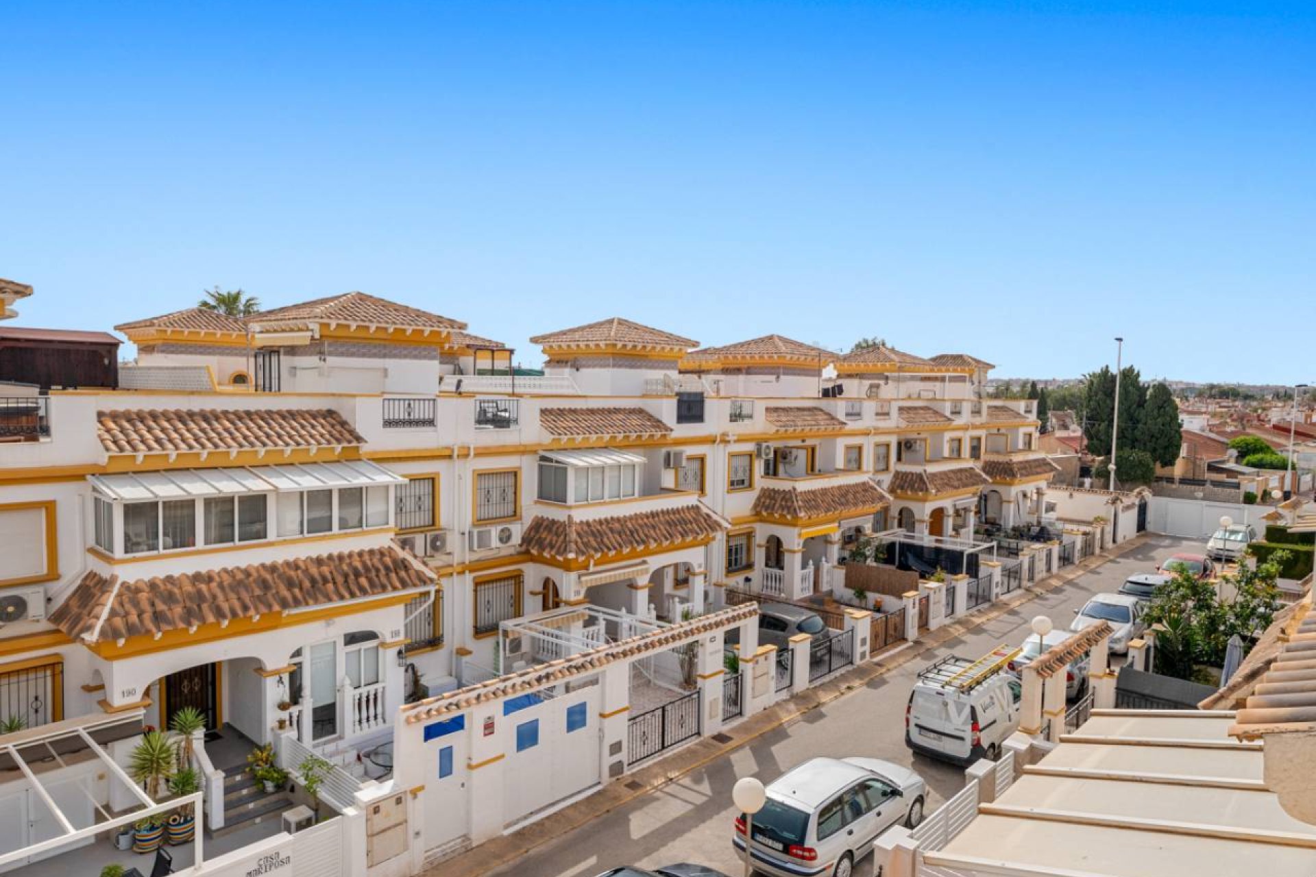 Re-Sale - Townhouse - Torrevieja - La Siesta - El Salado -  Torreta
