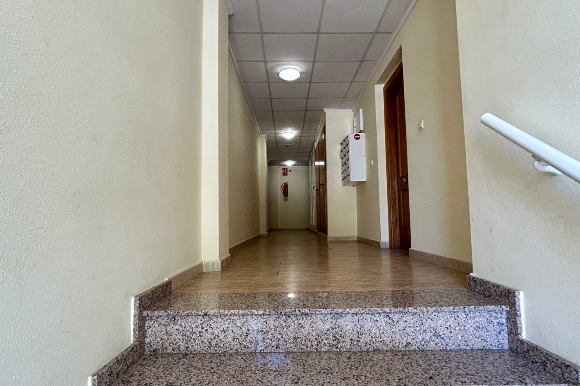 Reventa - Apartamento - Jacarilla - pueblo