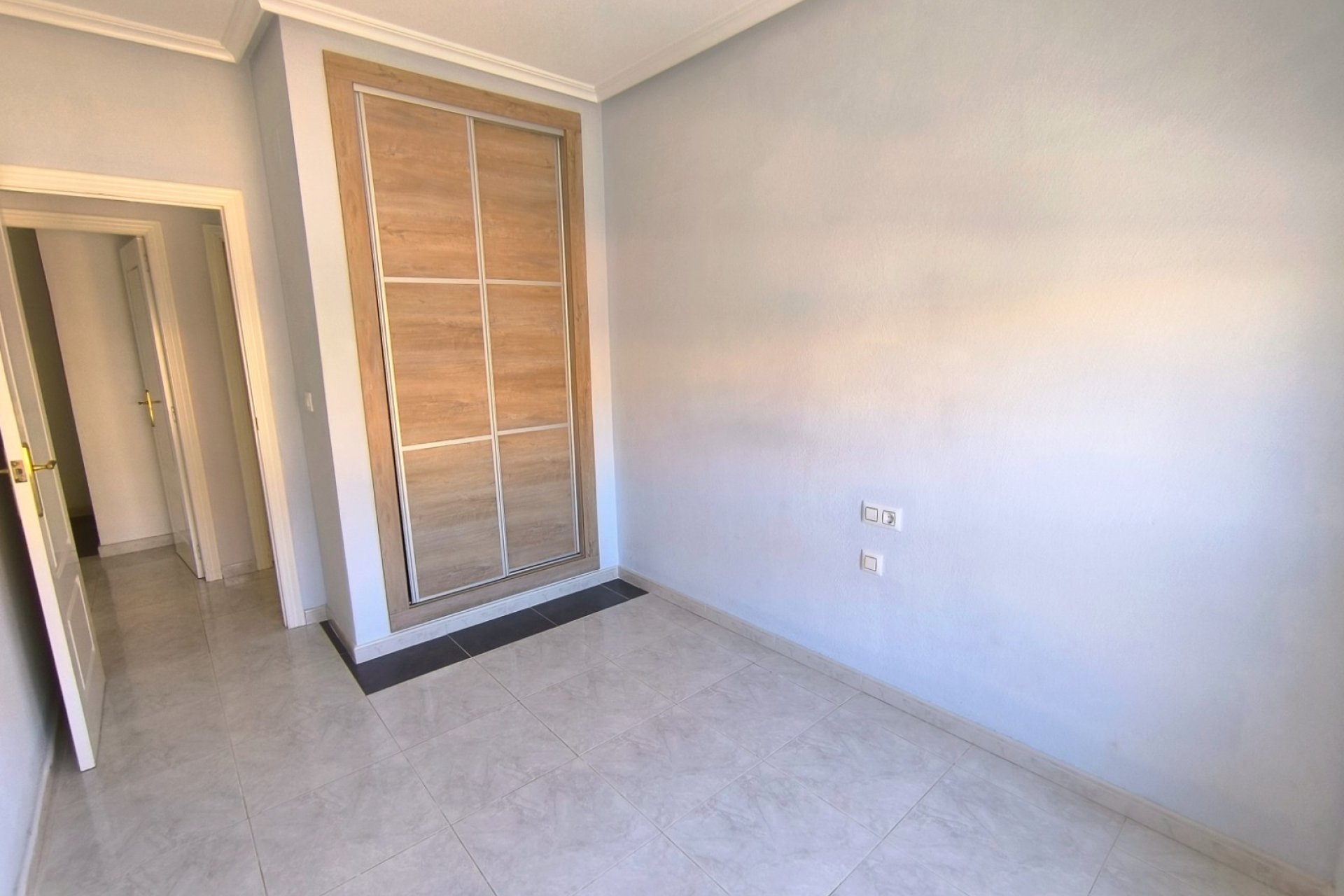 Reventa - Apartamento - Los Montesinos
