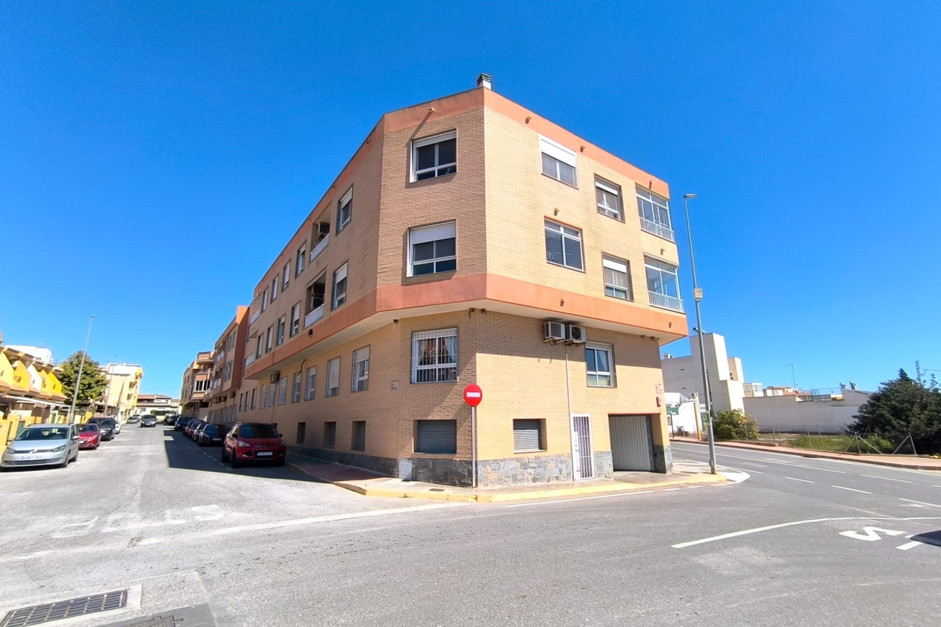 Reventa - Apartamento - Los Montesinos