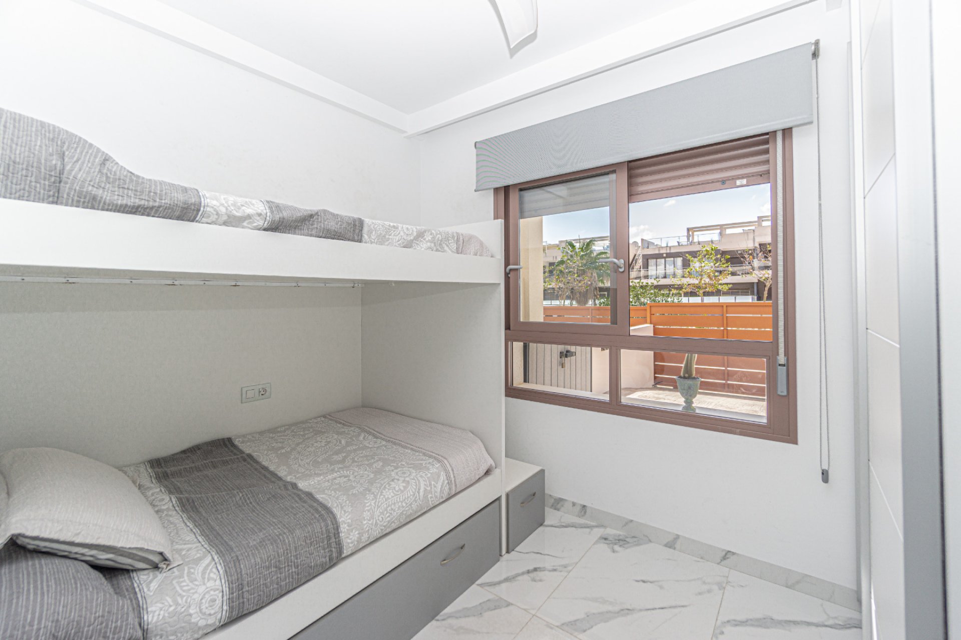 Reventa - Apartamento - Mil Palmeras - Beach