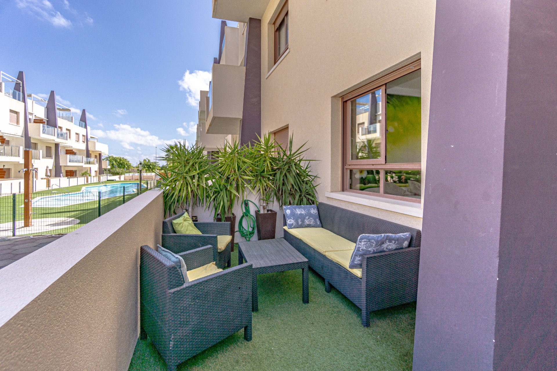 Reventa - Apartamento - Mil Palmeras - Beach