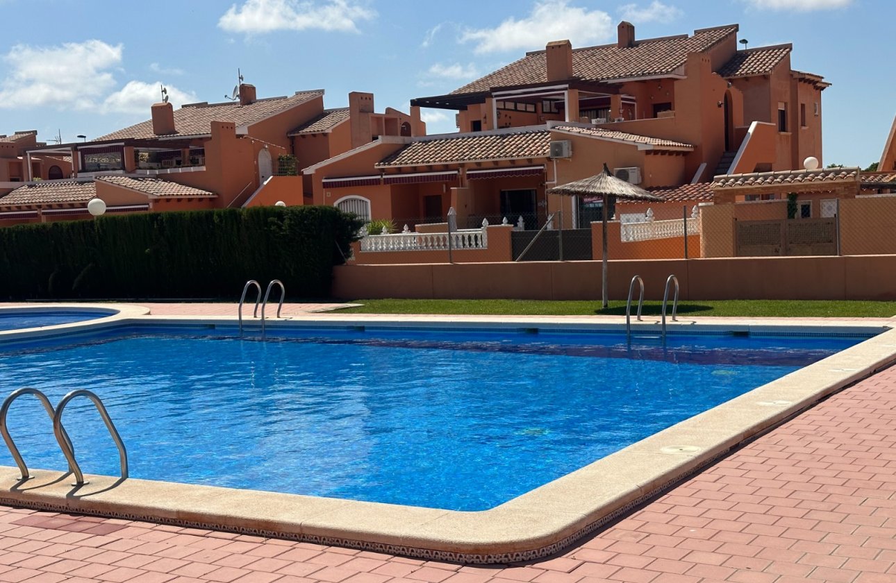 Reventa - Apartamento - Torrevieja - Aguas Nuevas