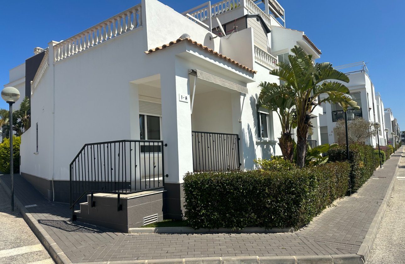 Reventa - Bungalow - Torrevieja - Aguas Nuevas