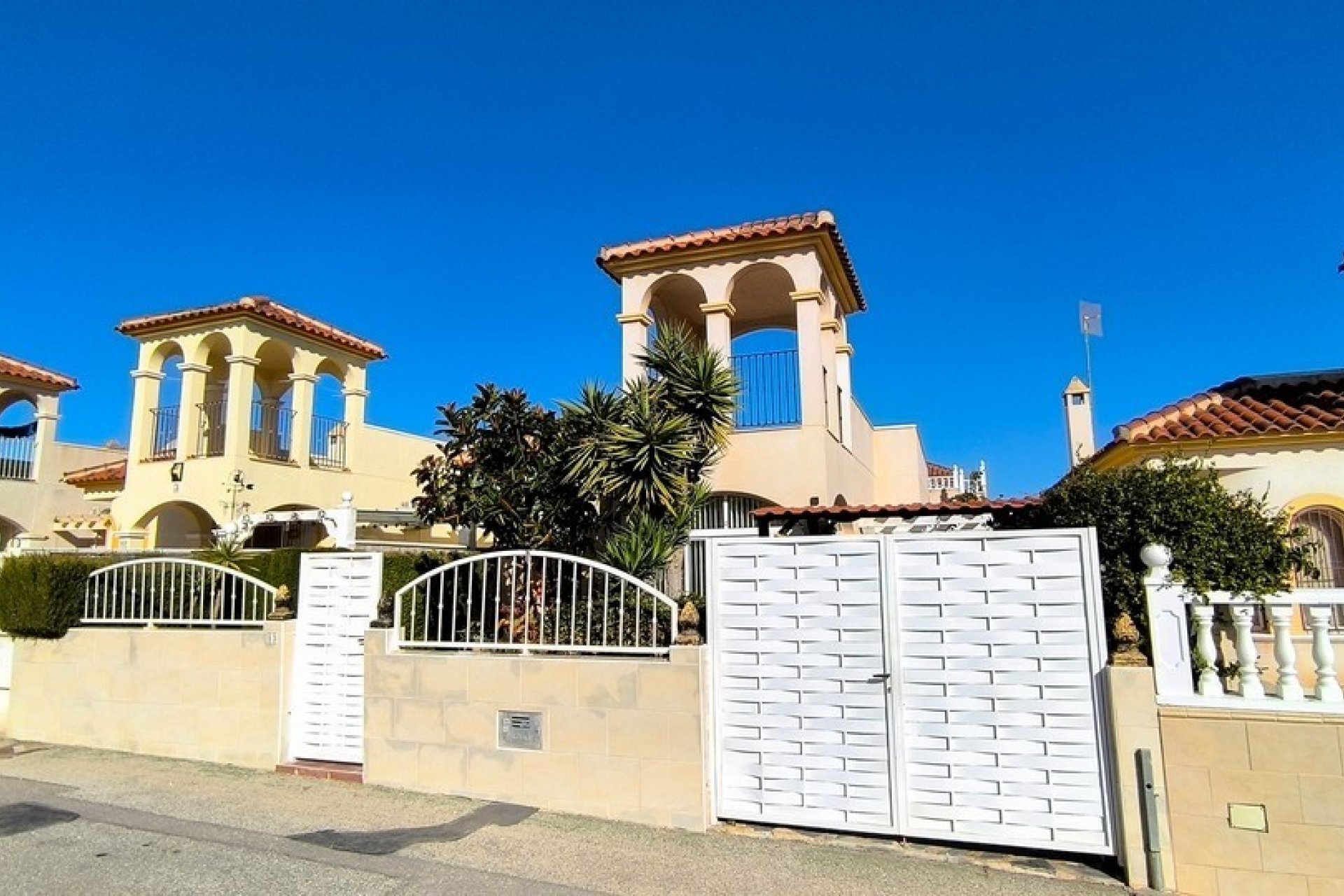 Reventa - Chalet Independiente - Algorfa