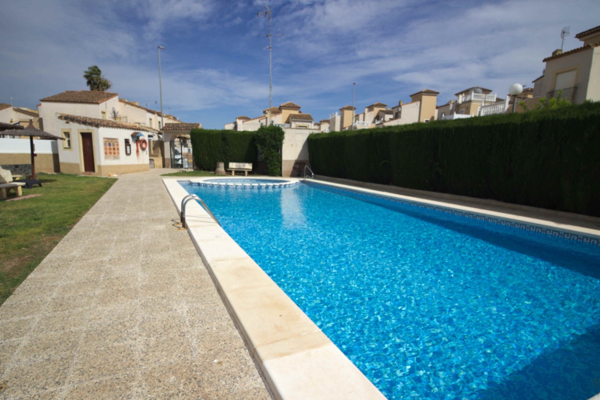 Reventa - Chalet Independiente - Algorfa