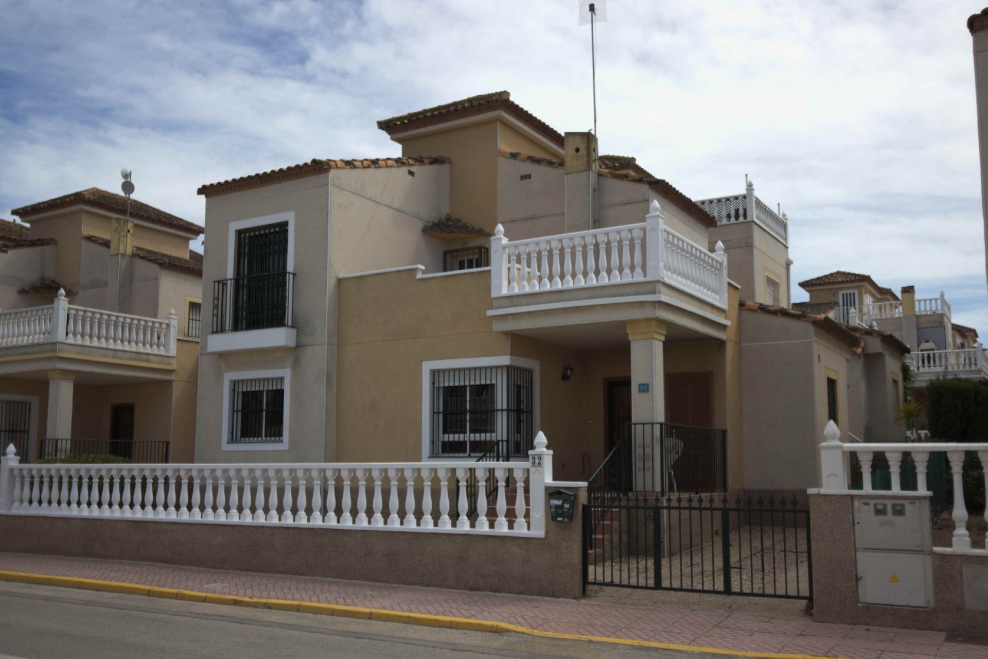 Reventa - Chalet Independiente - Algorfa