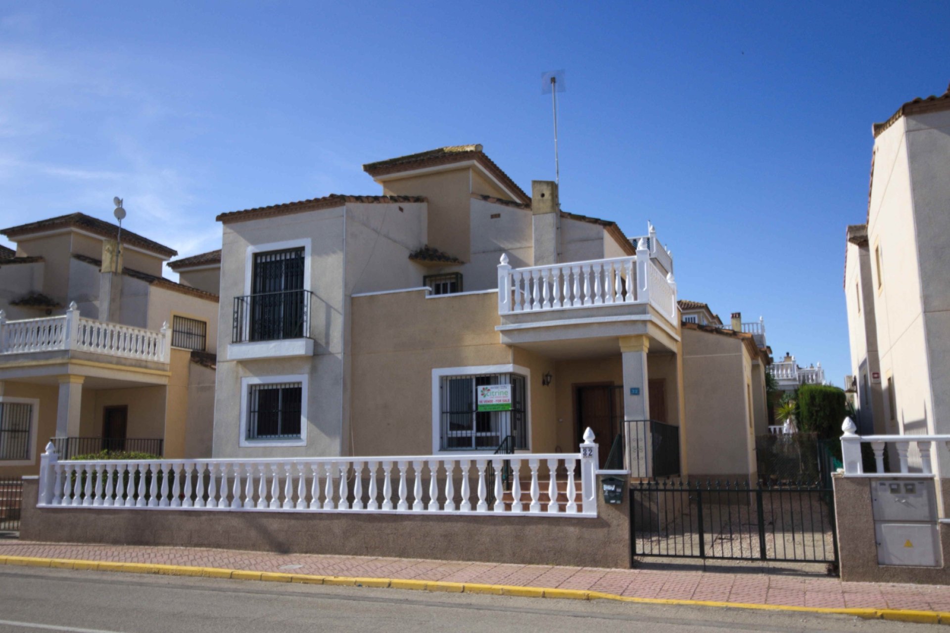 Reventa - Chalet Independiente - Algorfa